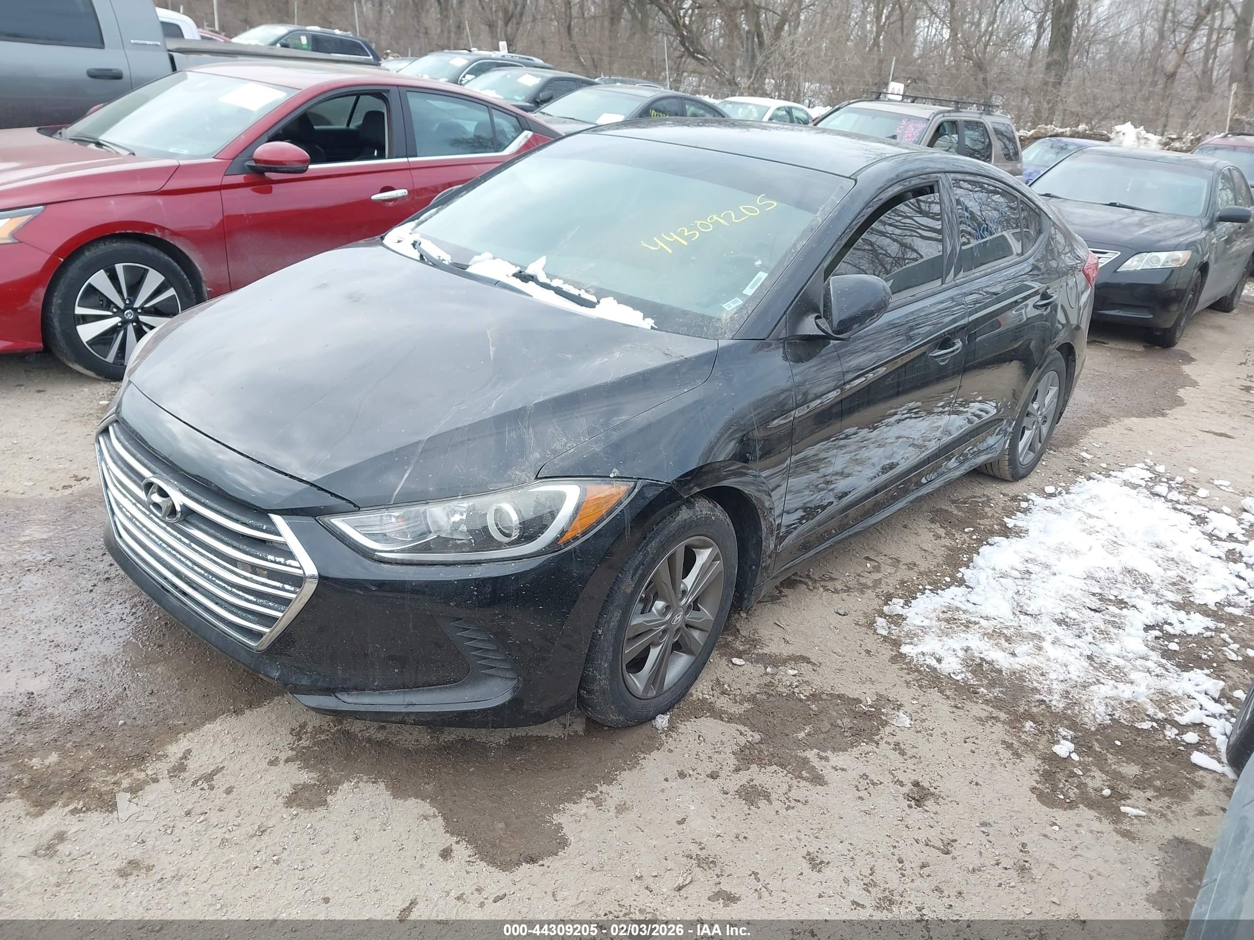 HYUNDAI ELANTRA image 2