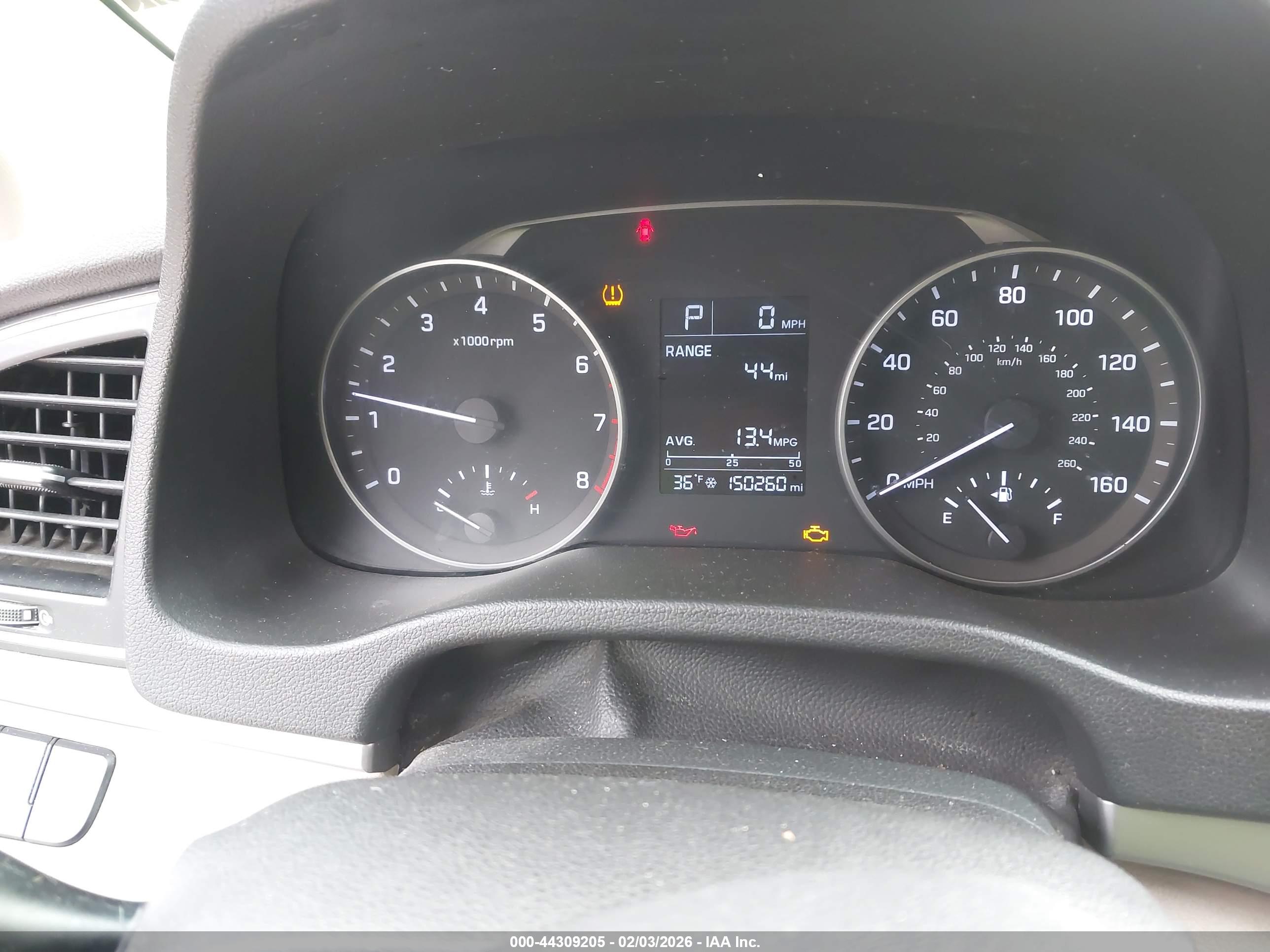 HYUNDAI ELANTRA image 7