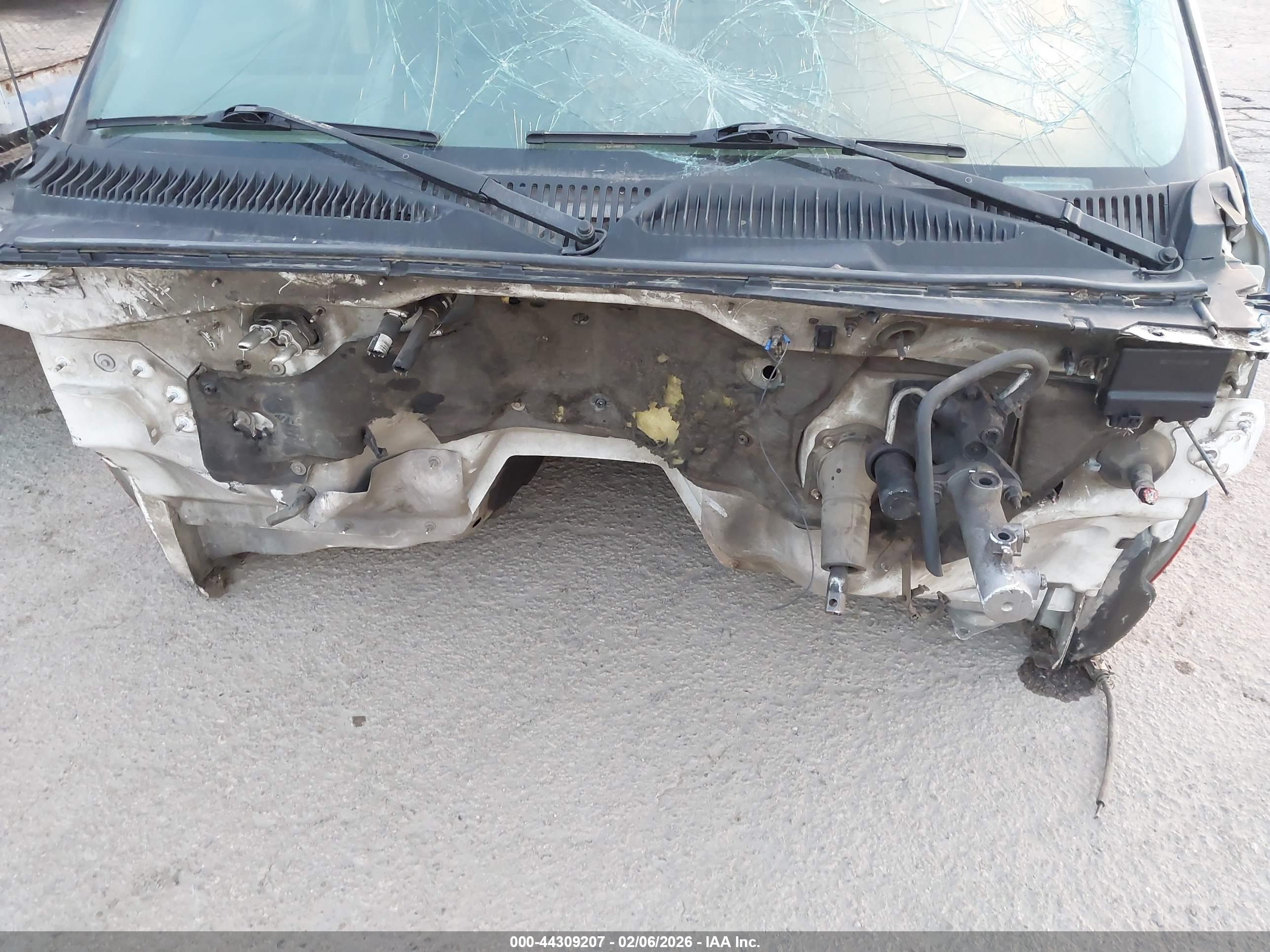 CHEVROLET SILVERADO image 10