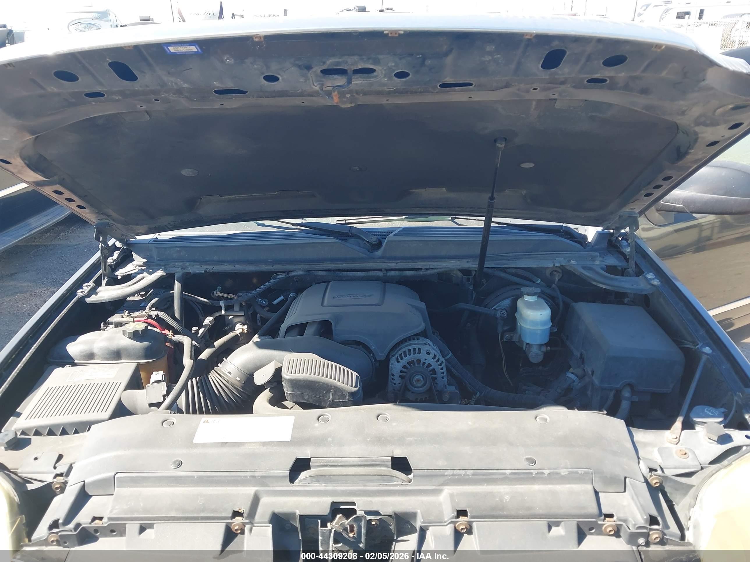 GMC YUKON image 10