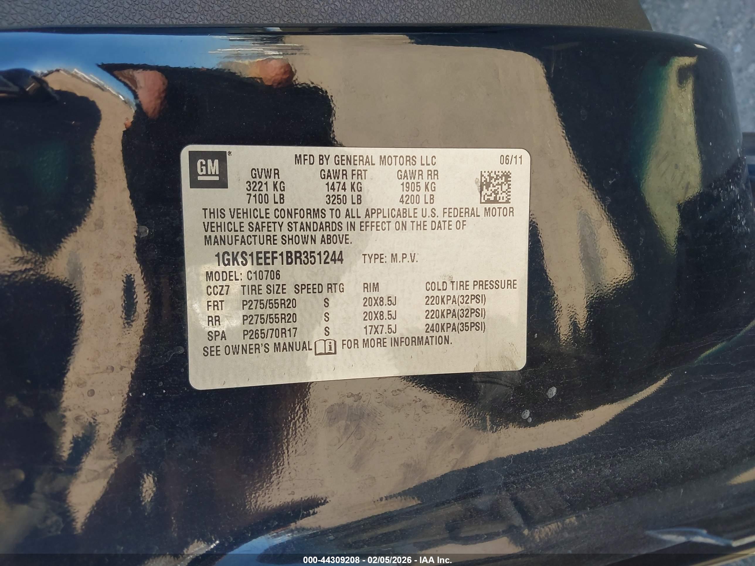 GMC YUKON image 9