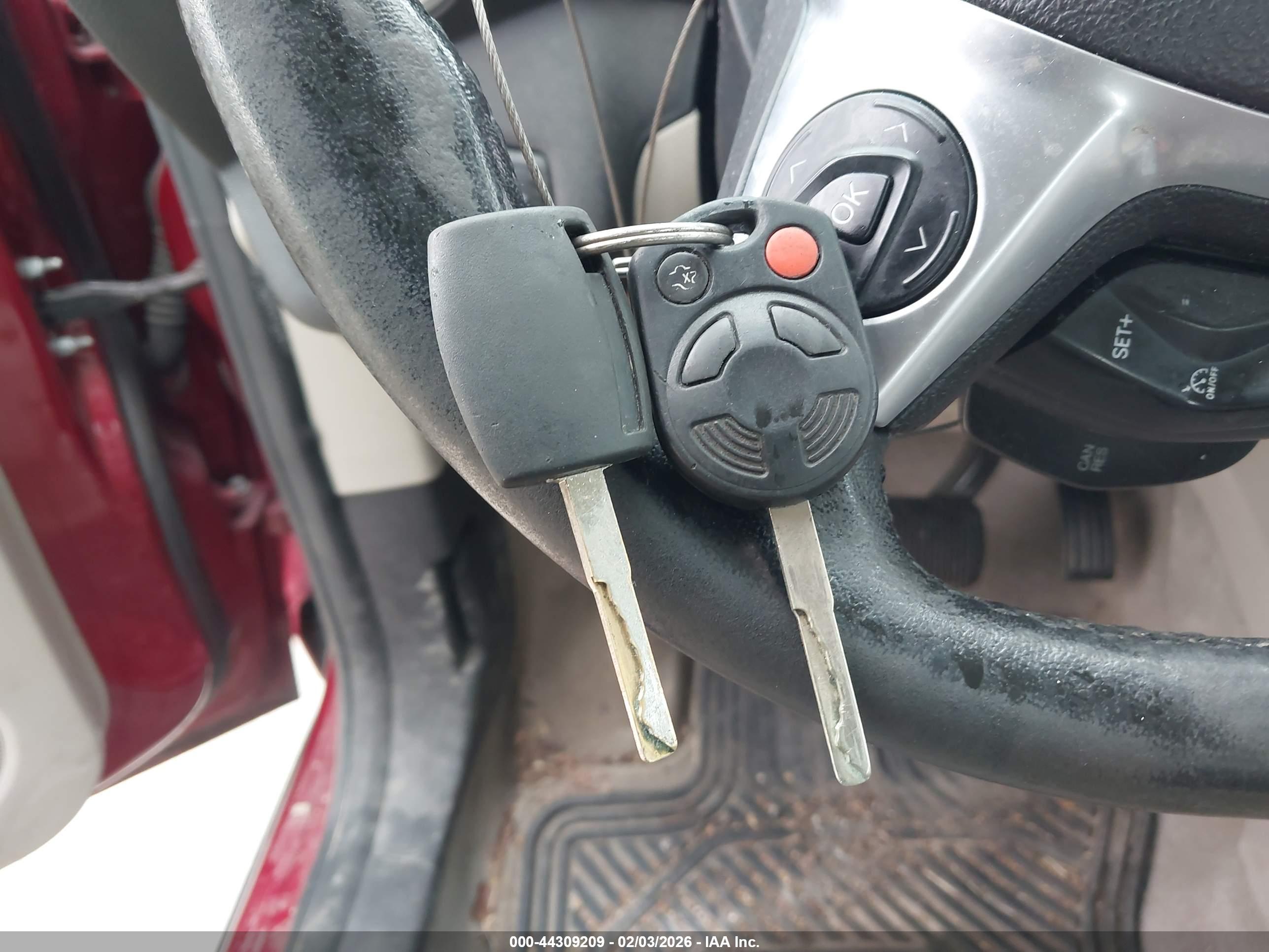 FORD C-MAX image 11