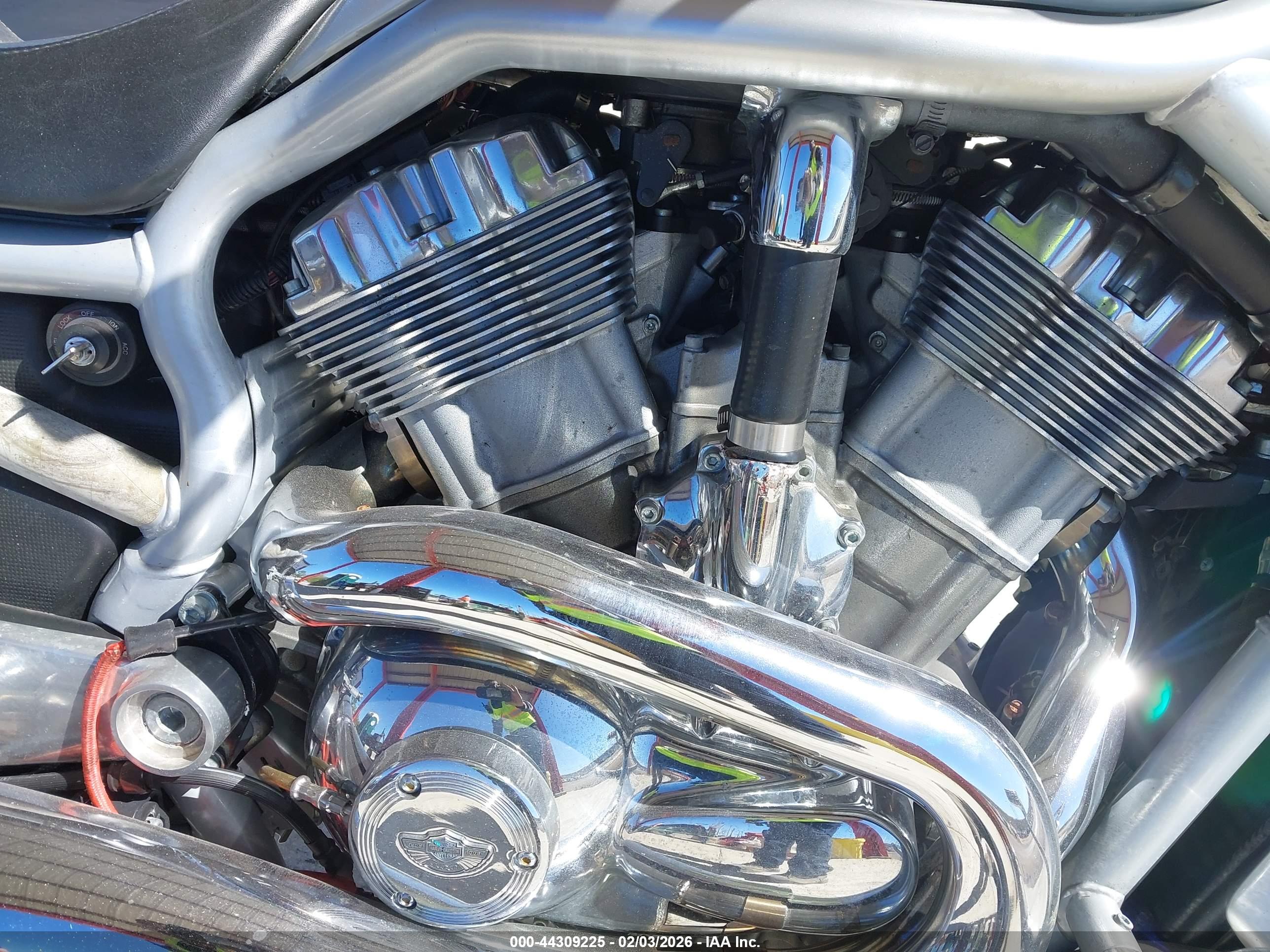 HARLEY-DAVIDSON VRSCA image 8