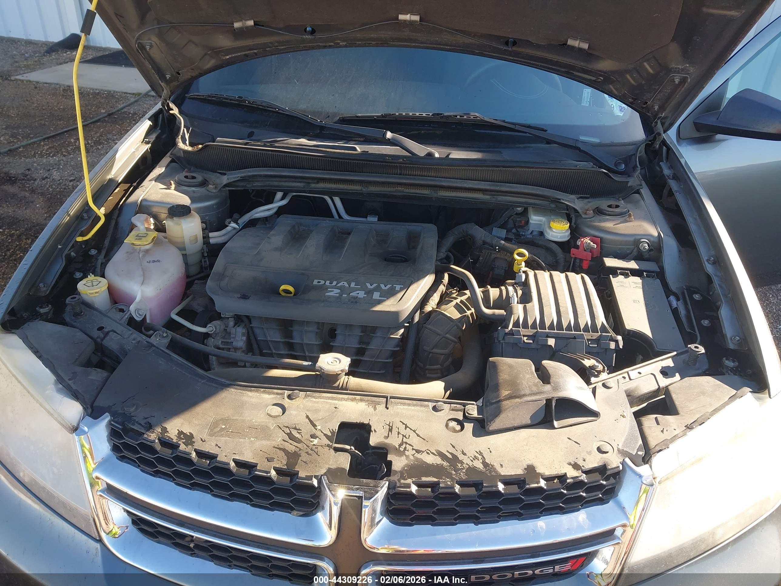 DODGE AVENGER image 10