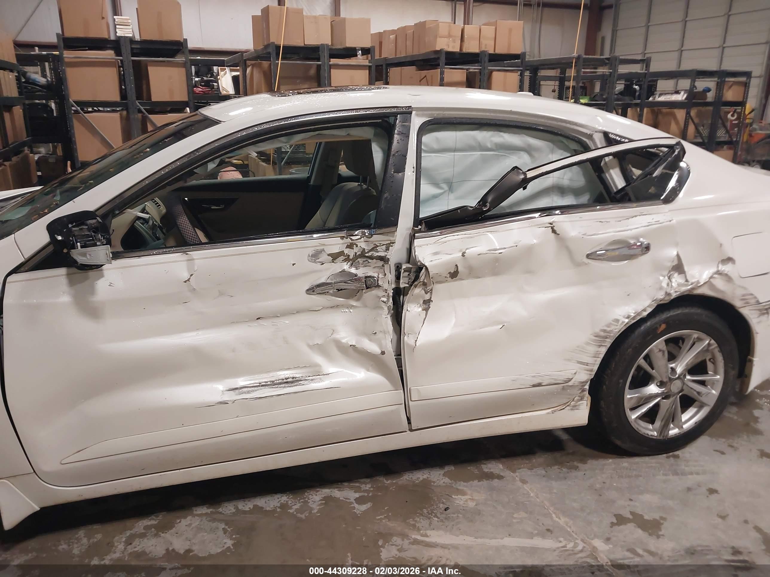NISSAN ALTIMA image 6
