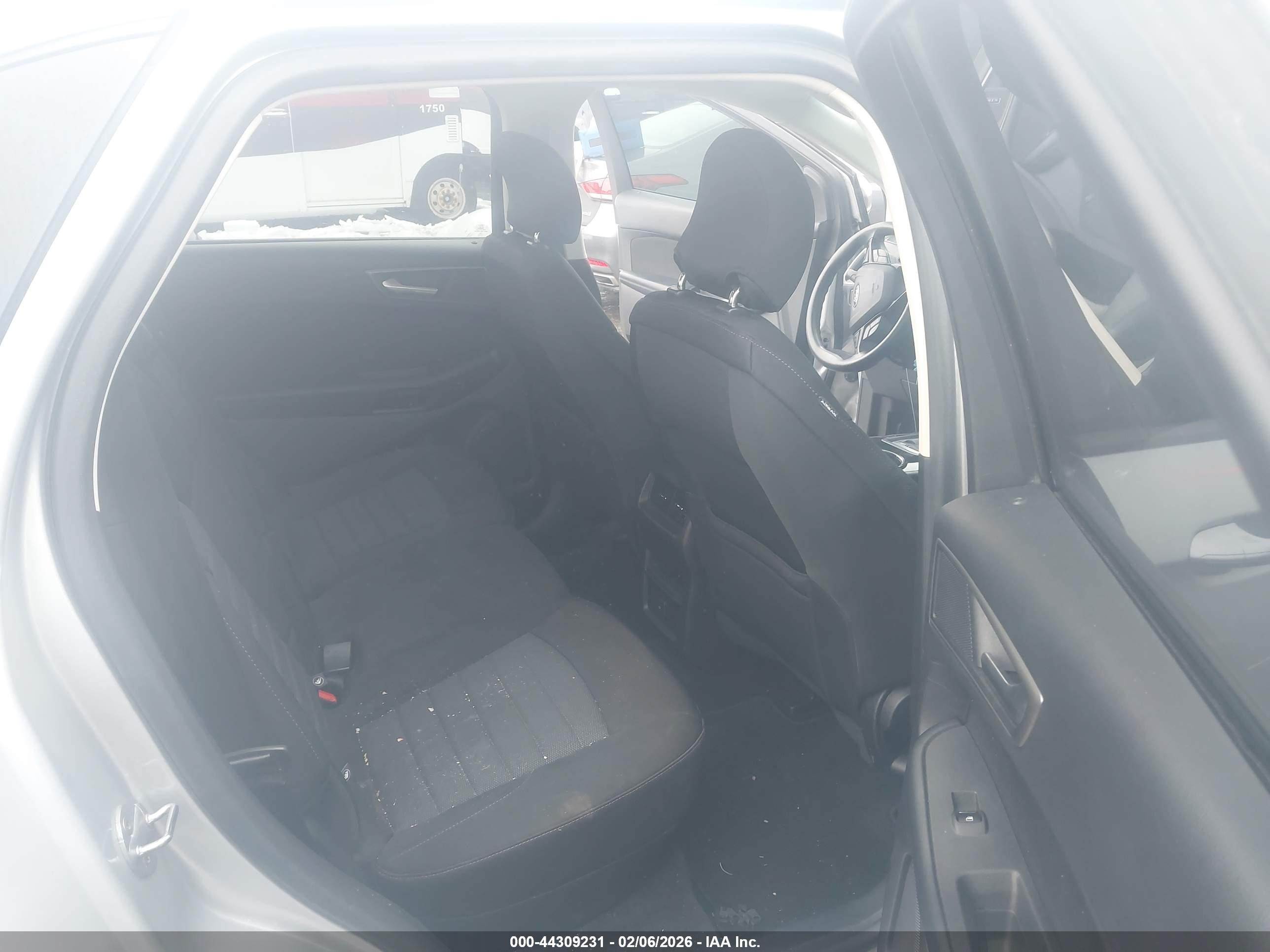 FORD EDGE image 8