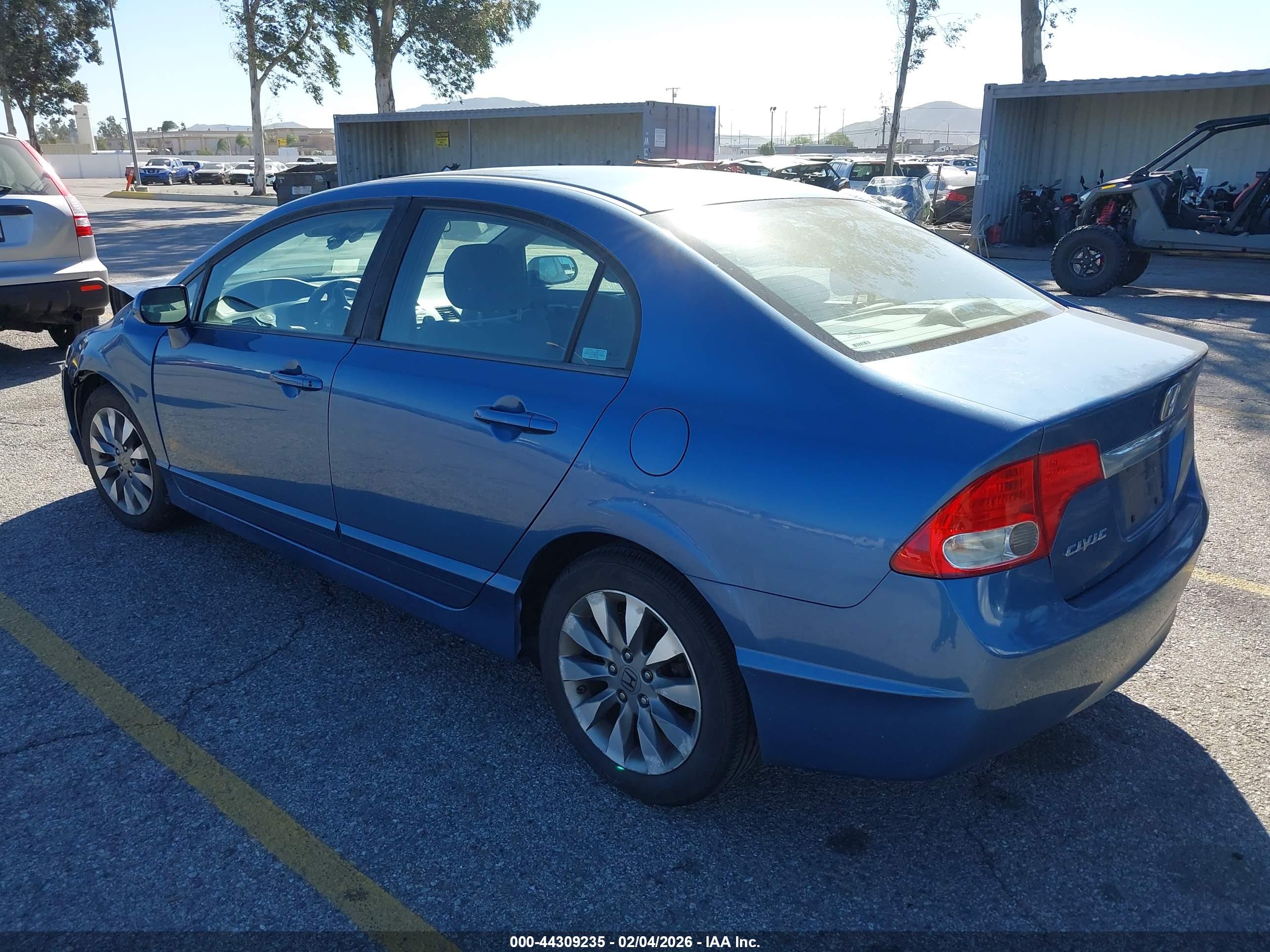 HONDA CIVIC image 3