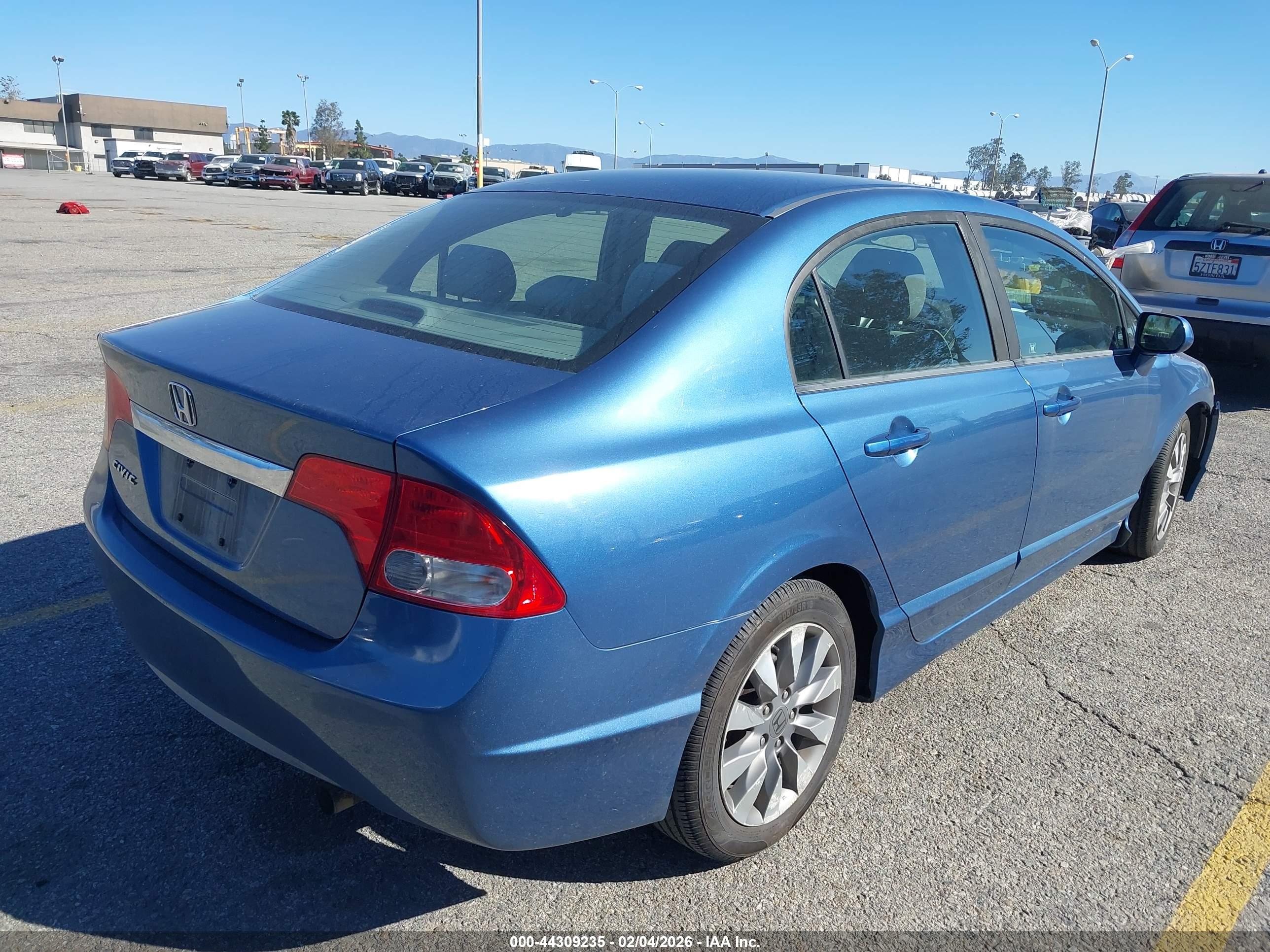 HONDA CIVIC image 4