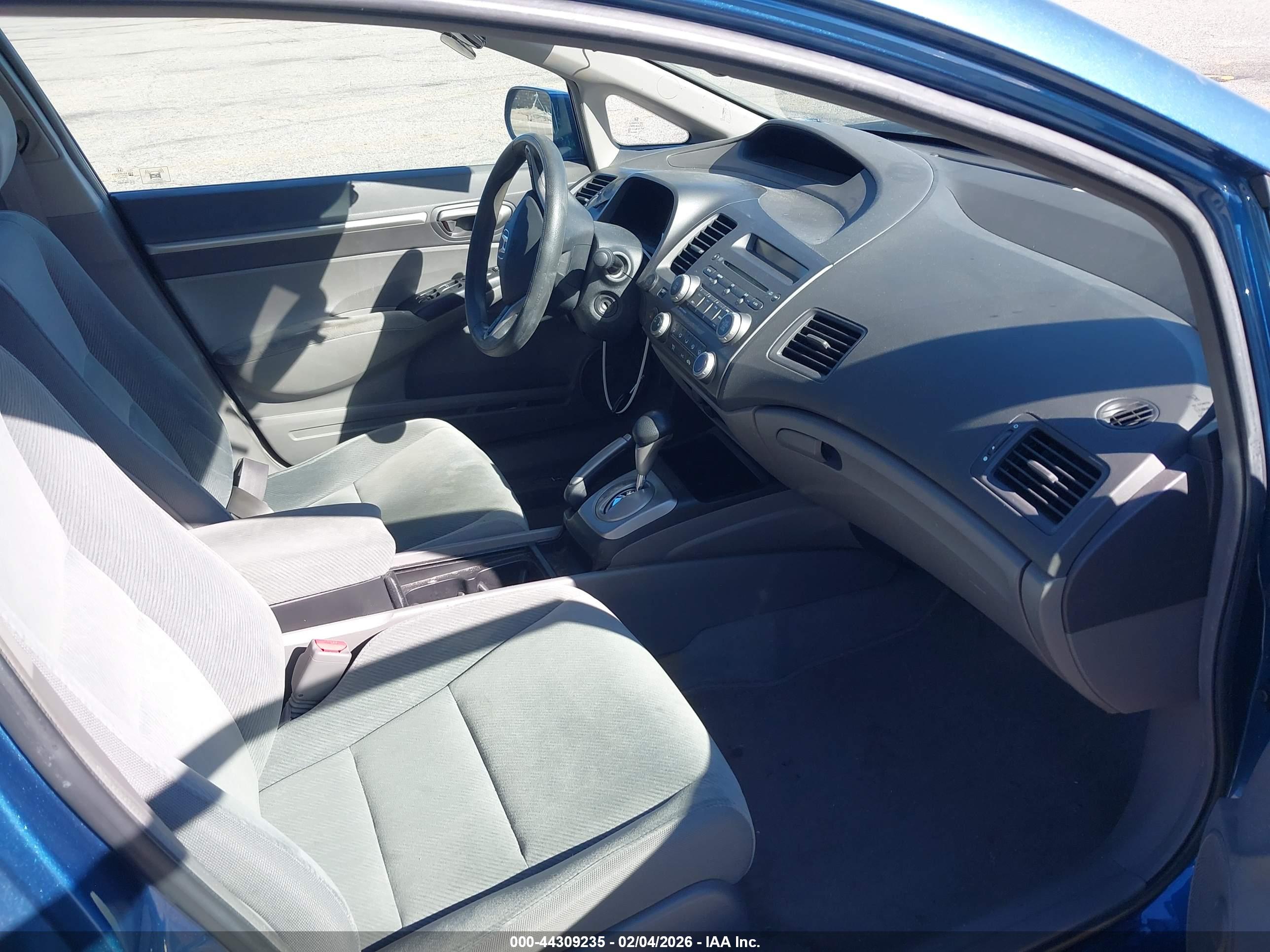 HONDA CIVIC image 5