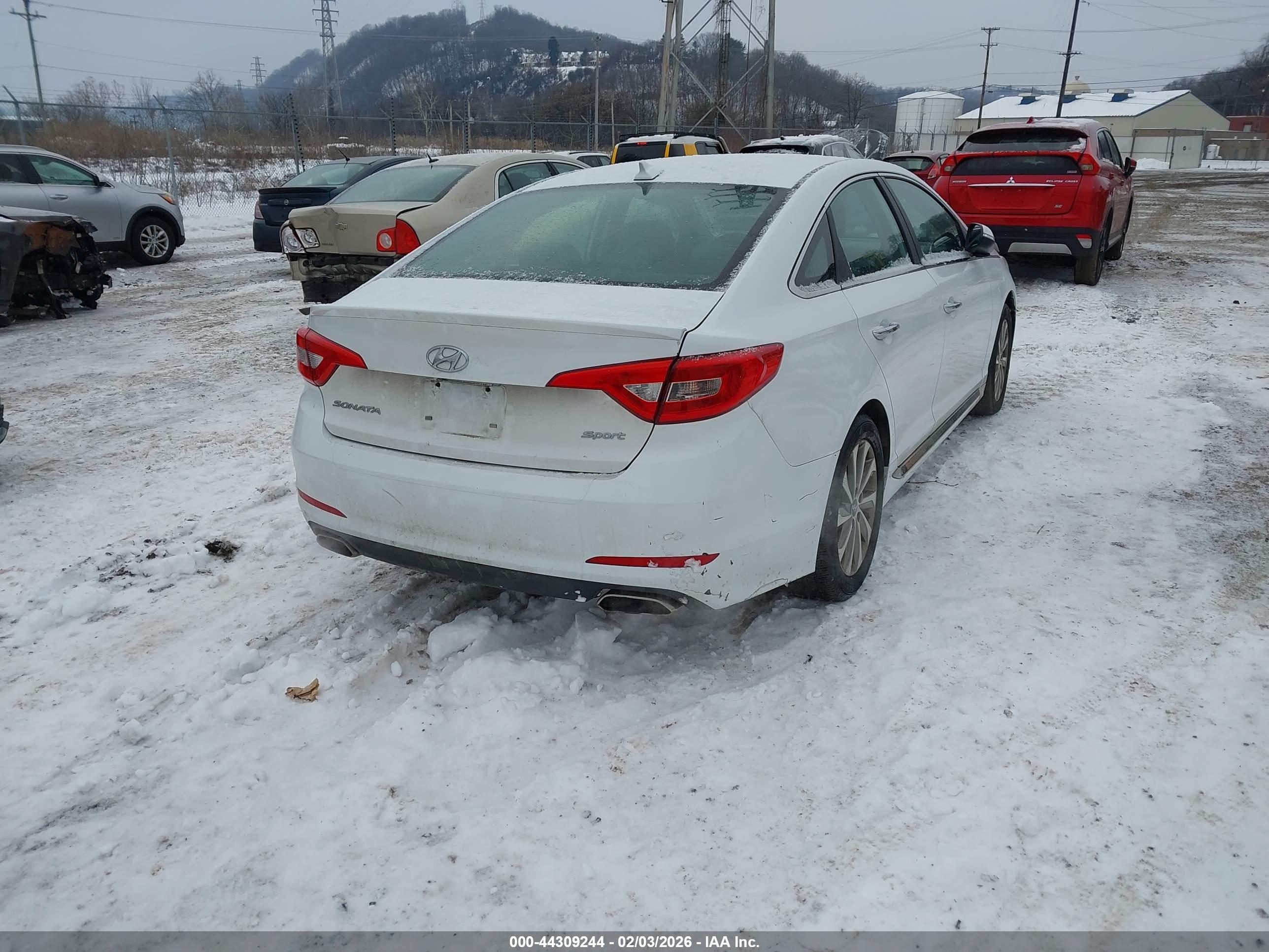 HYUNDAI SONATA image 4