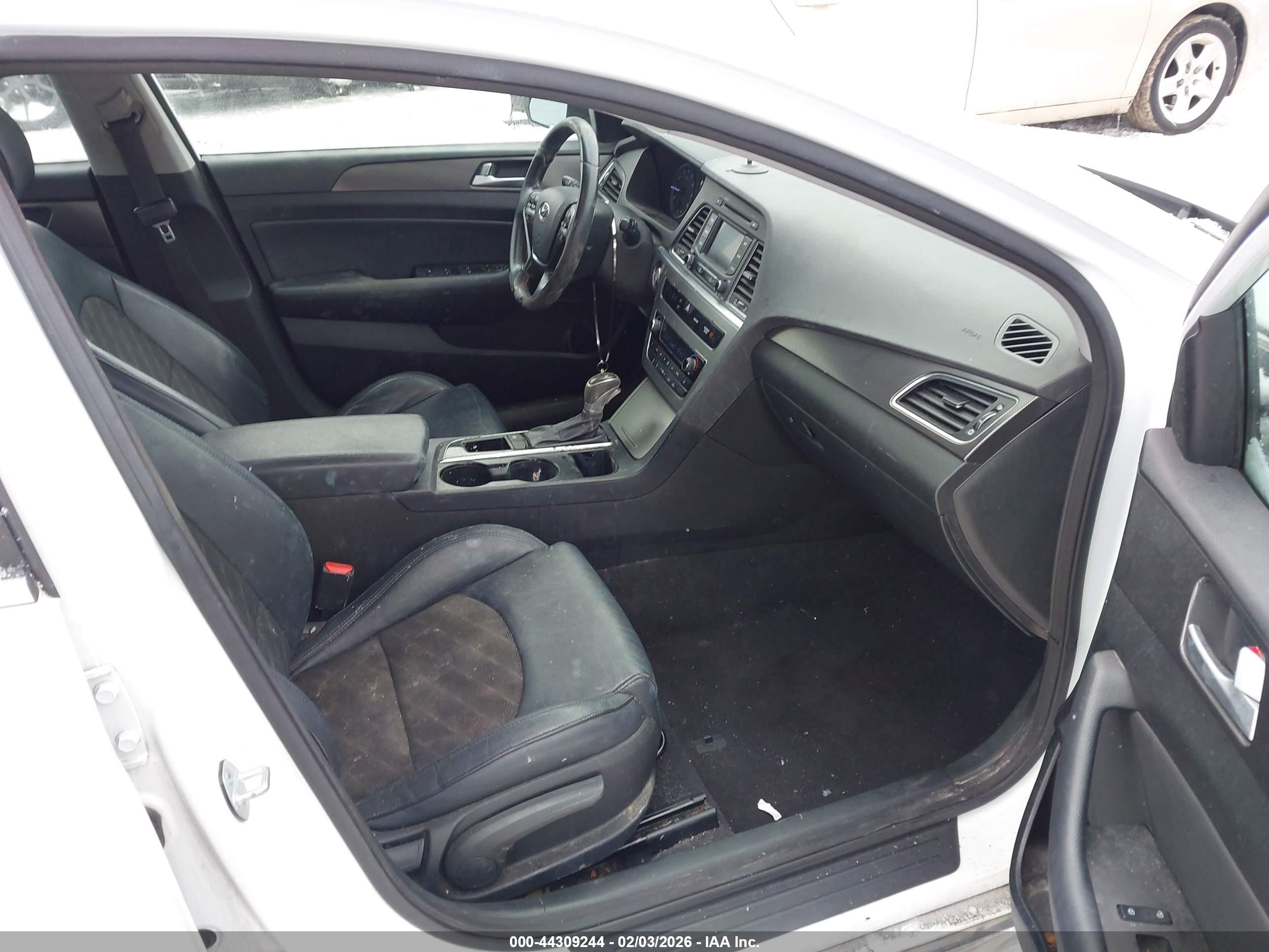 HYUNDAI SONATA image 5