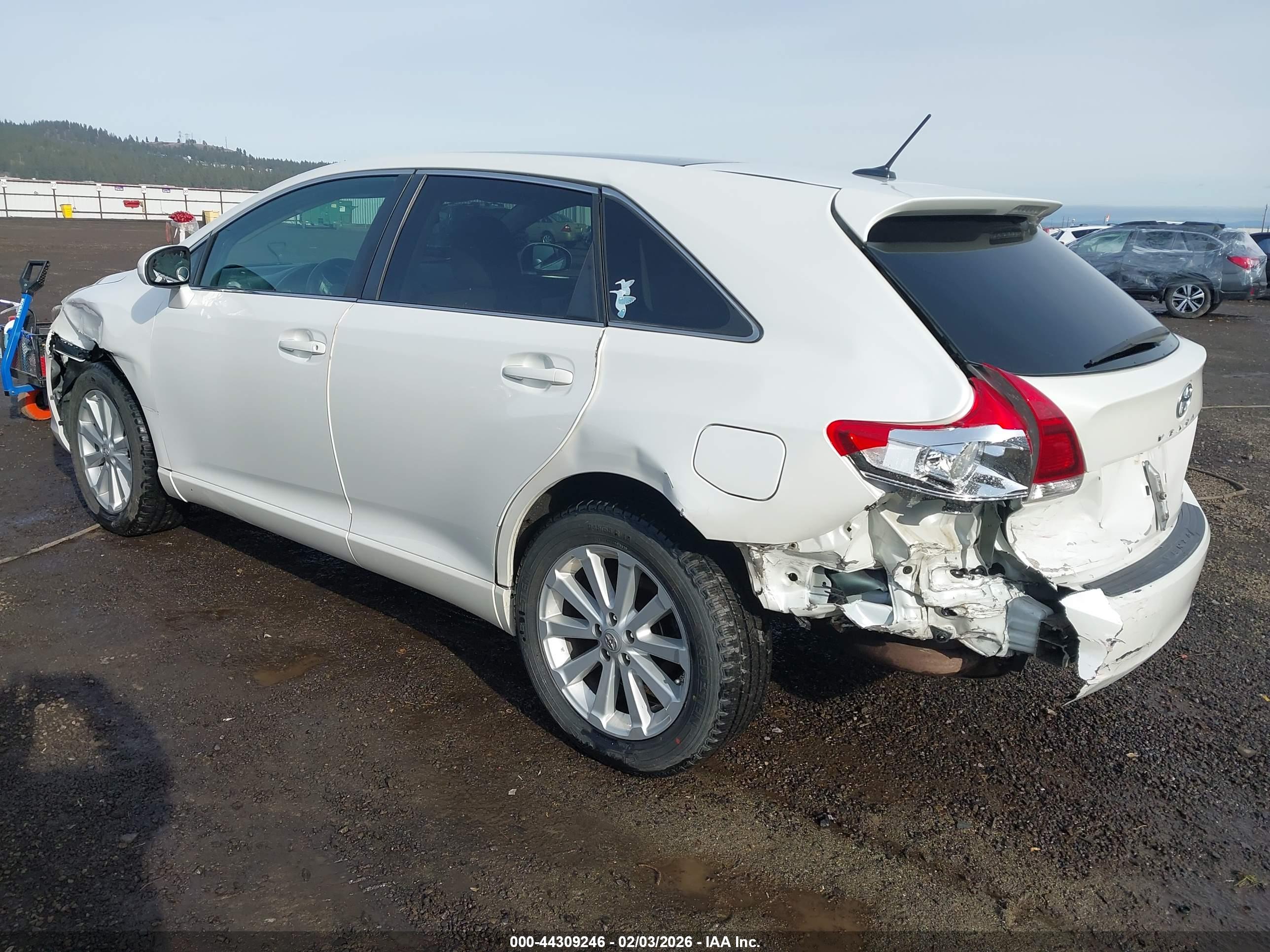TOYOTA VENZA image 3