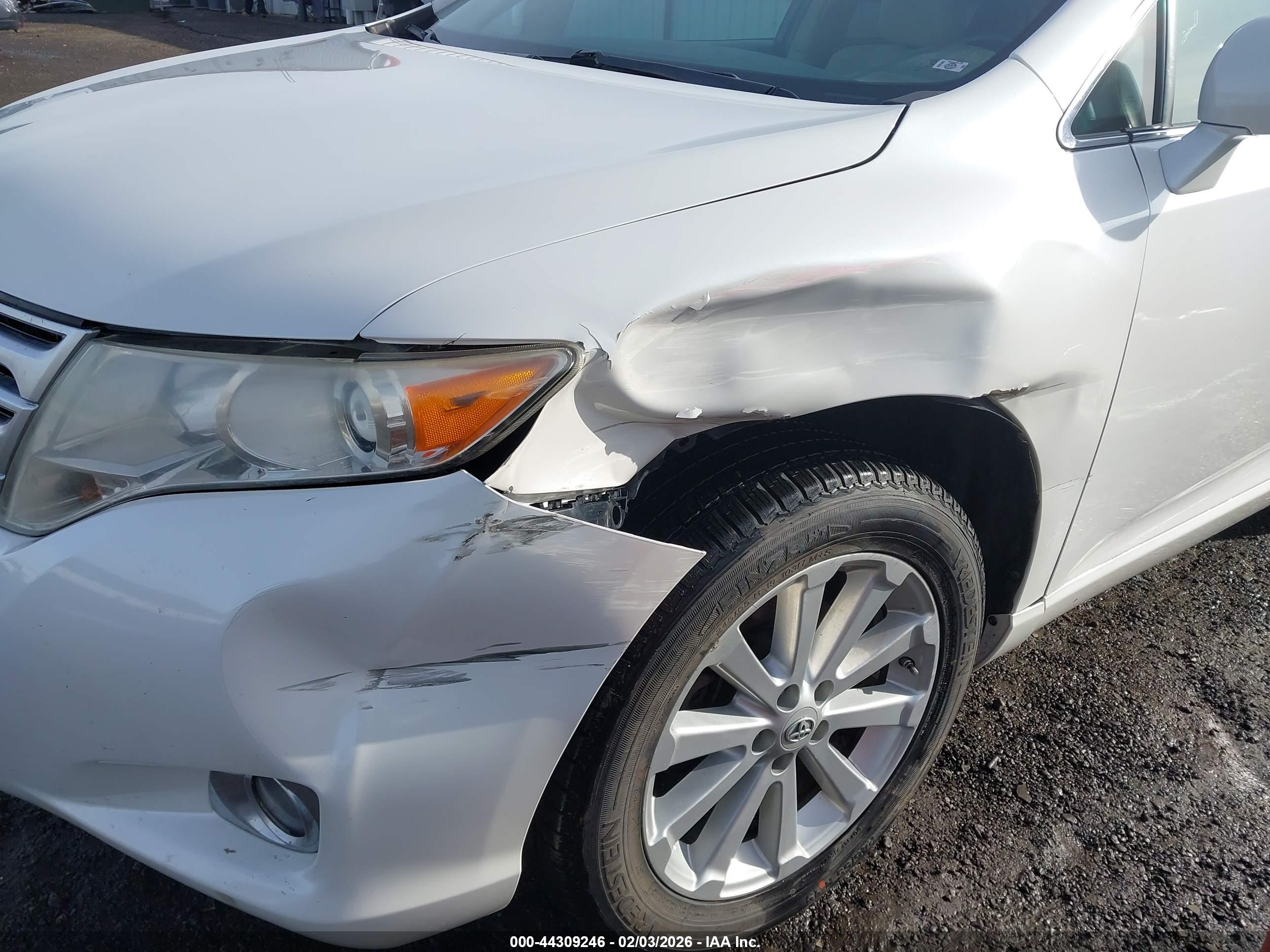 TOYOTA VENZA image 6