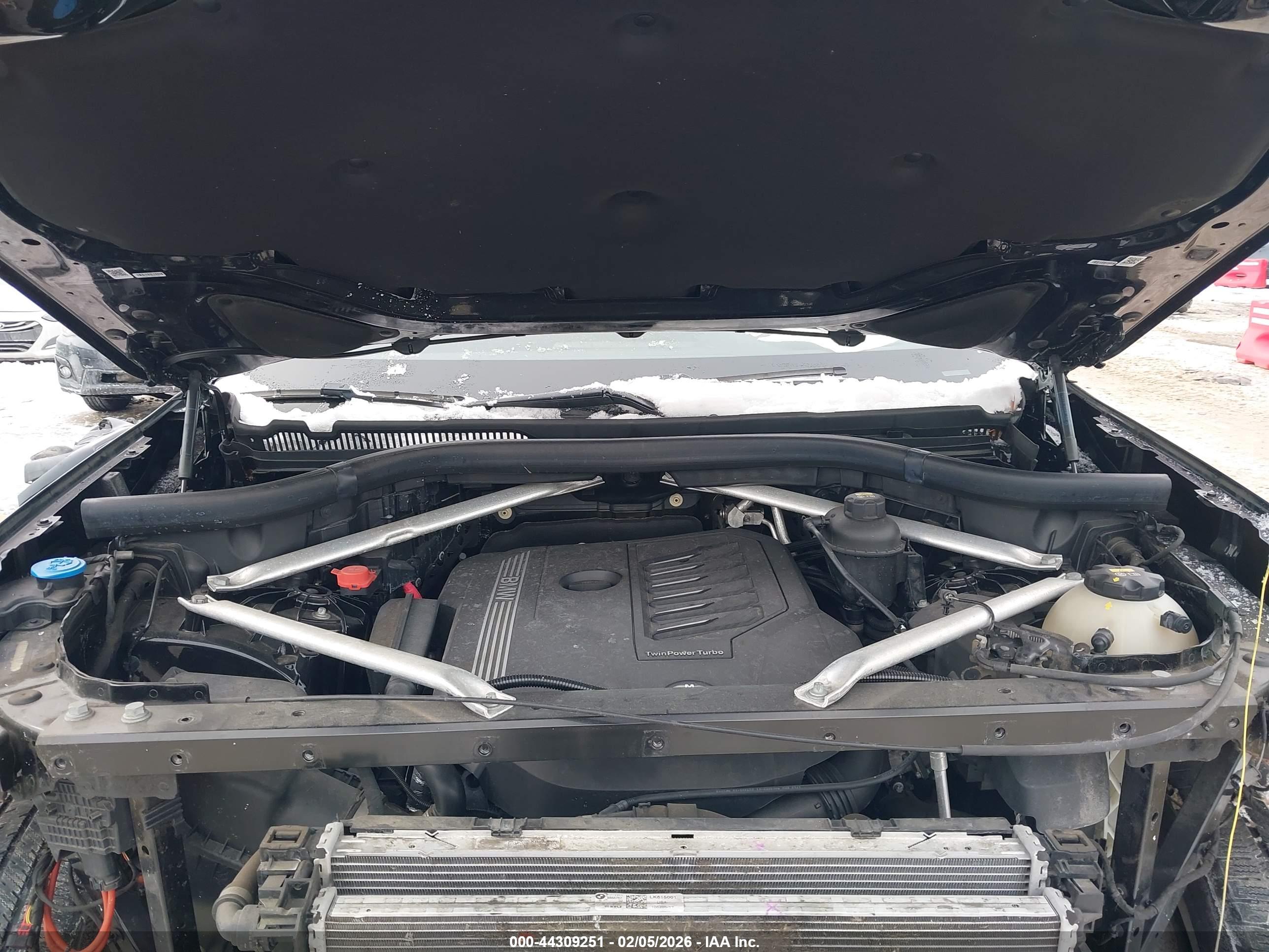 BMW X5 image 10