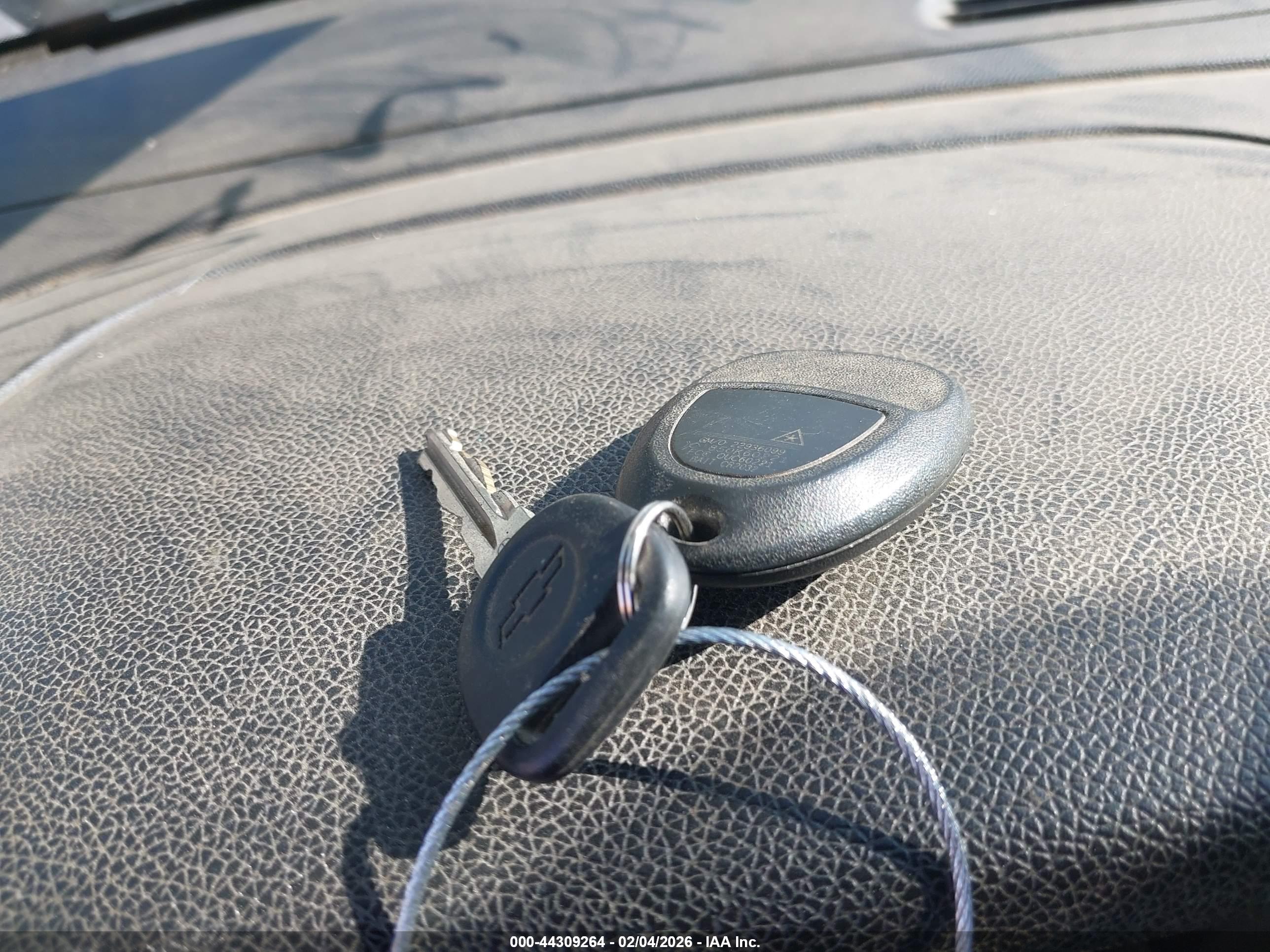 CHEVROLET SILVERADO image 11