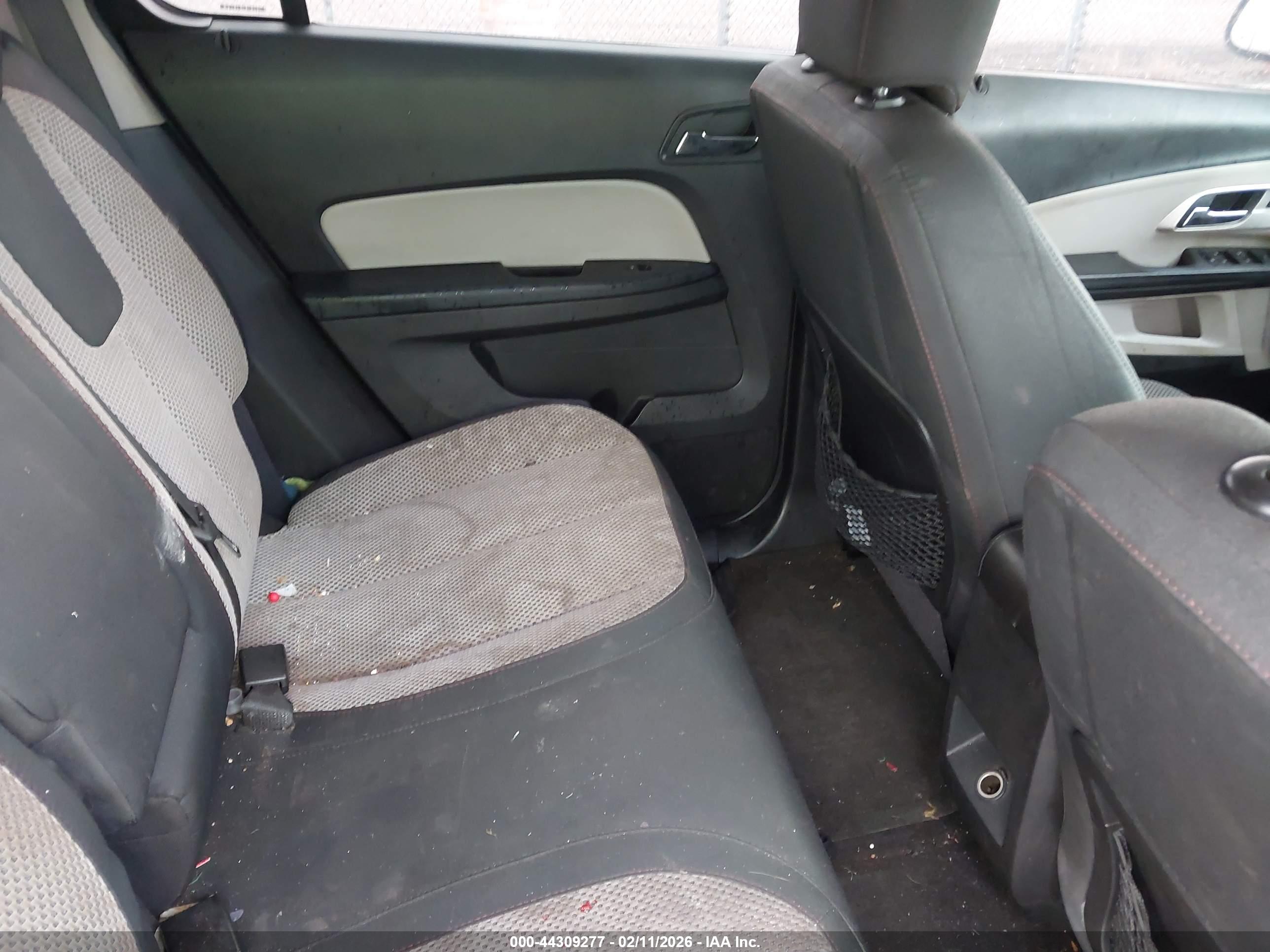 CHEVROLET EQUINOX image 8