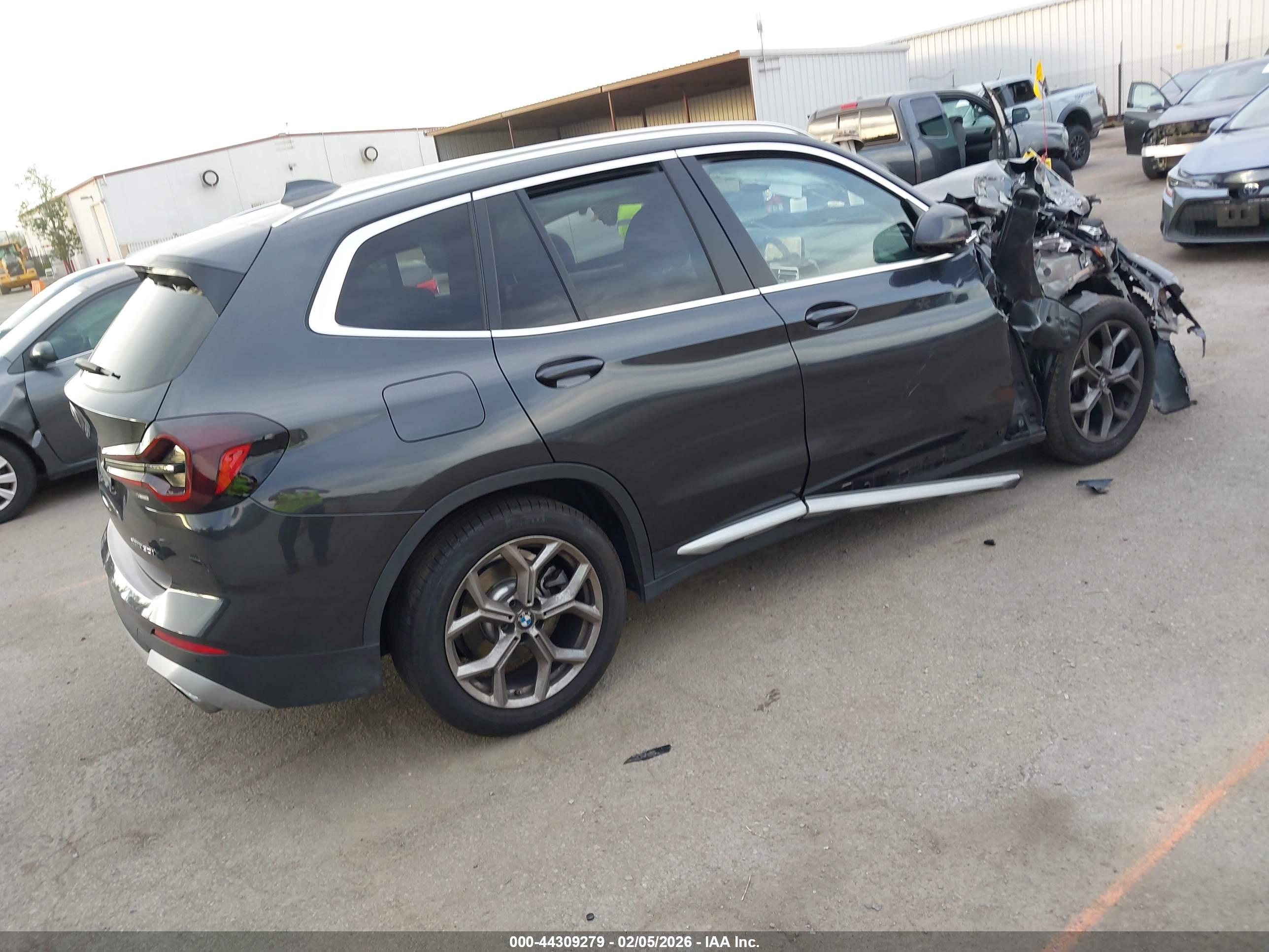 BMW X3 image 4