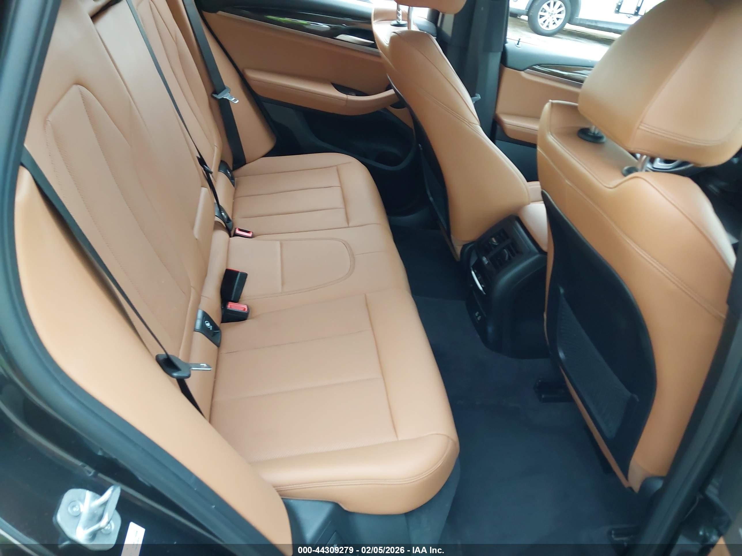 BMW X3 image 8