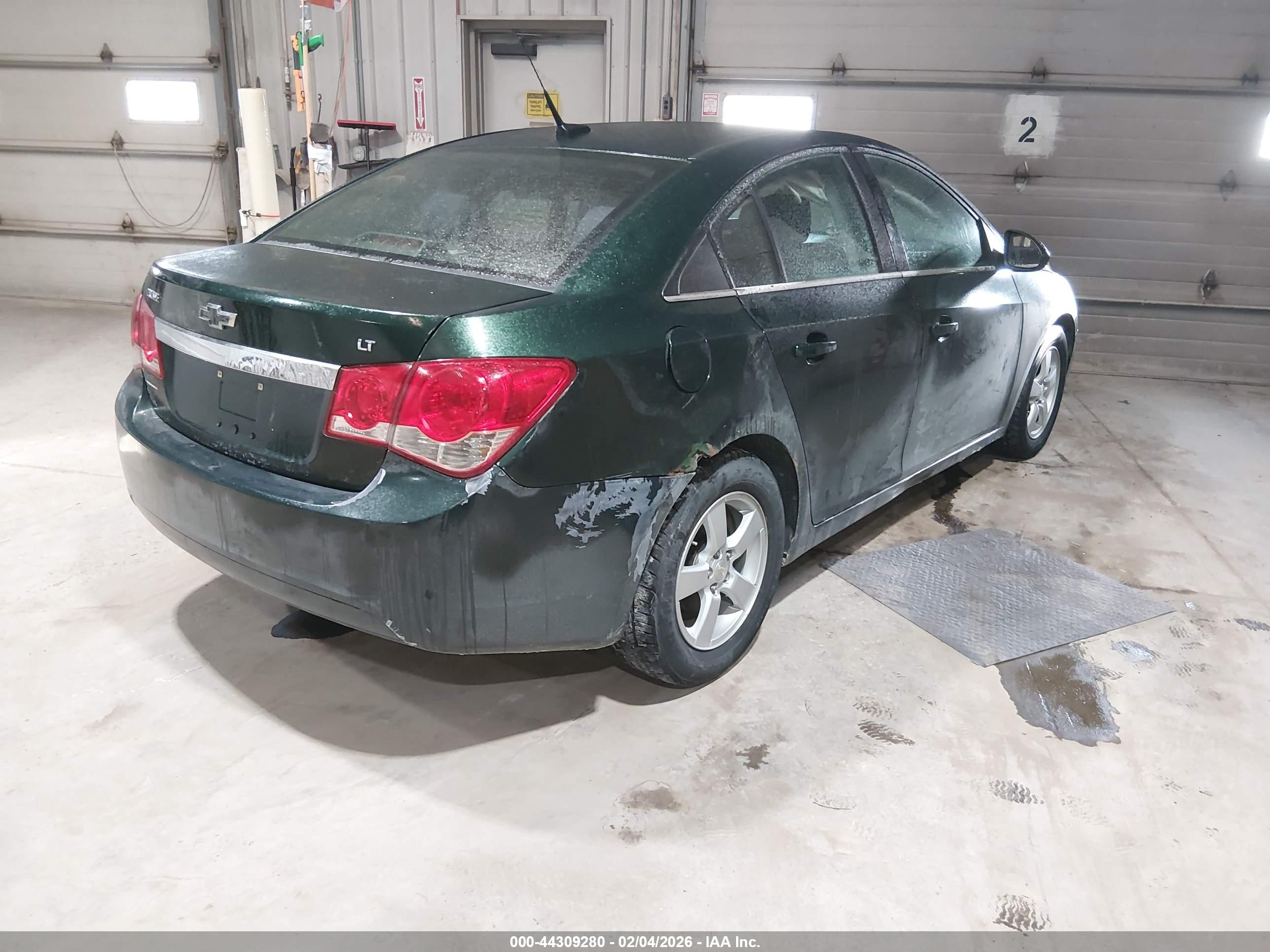 CHEVROLET CRUZE image 4
