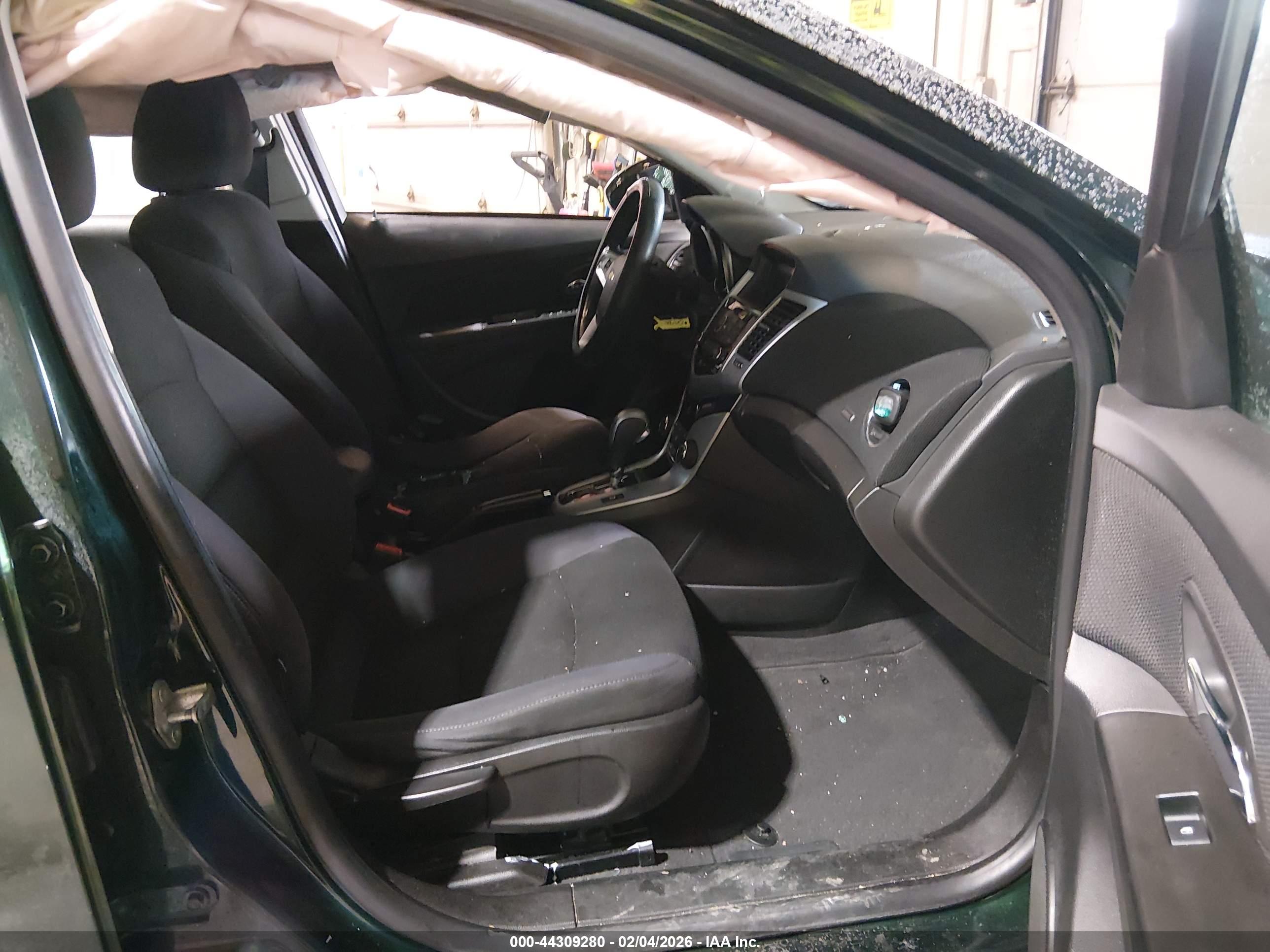 CHEVROLET CRUZE image 5