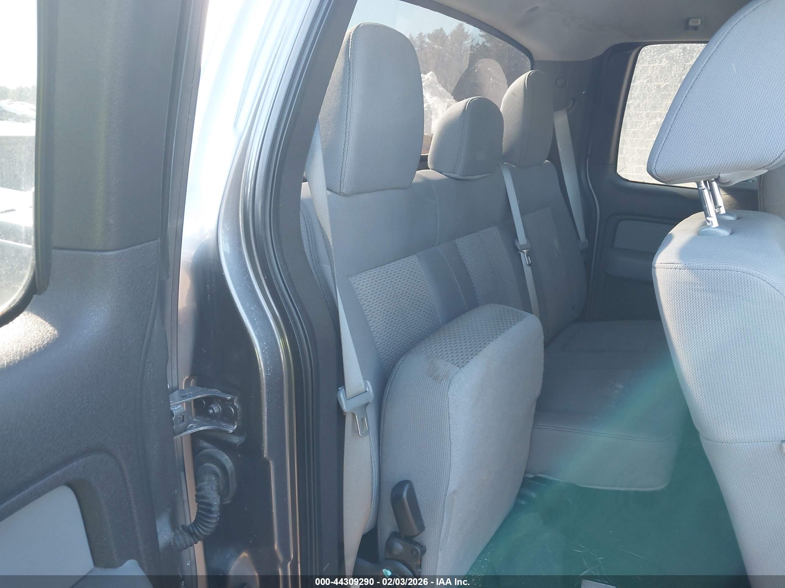 FORD F-150 image 8