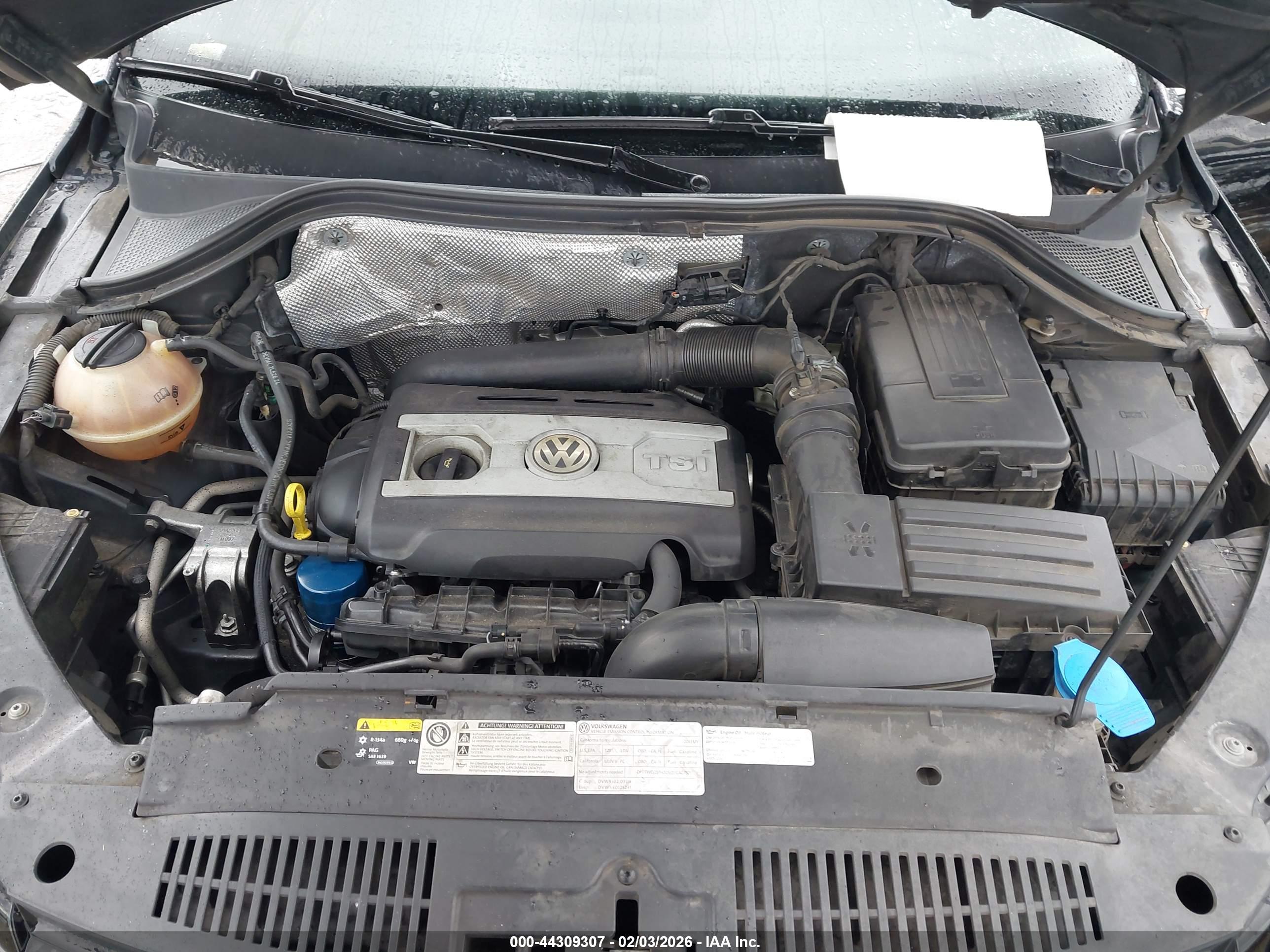 VOLKSWAGEN TIGUAN image 10