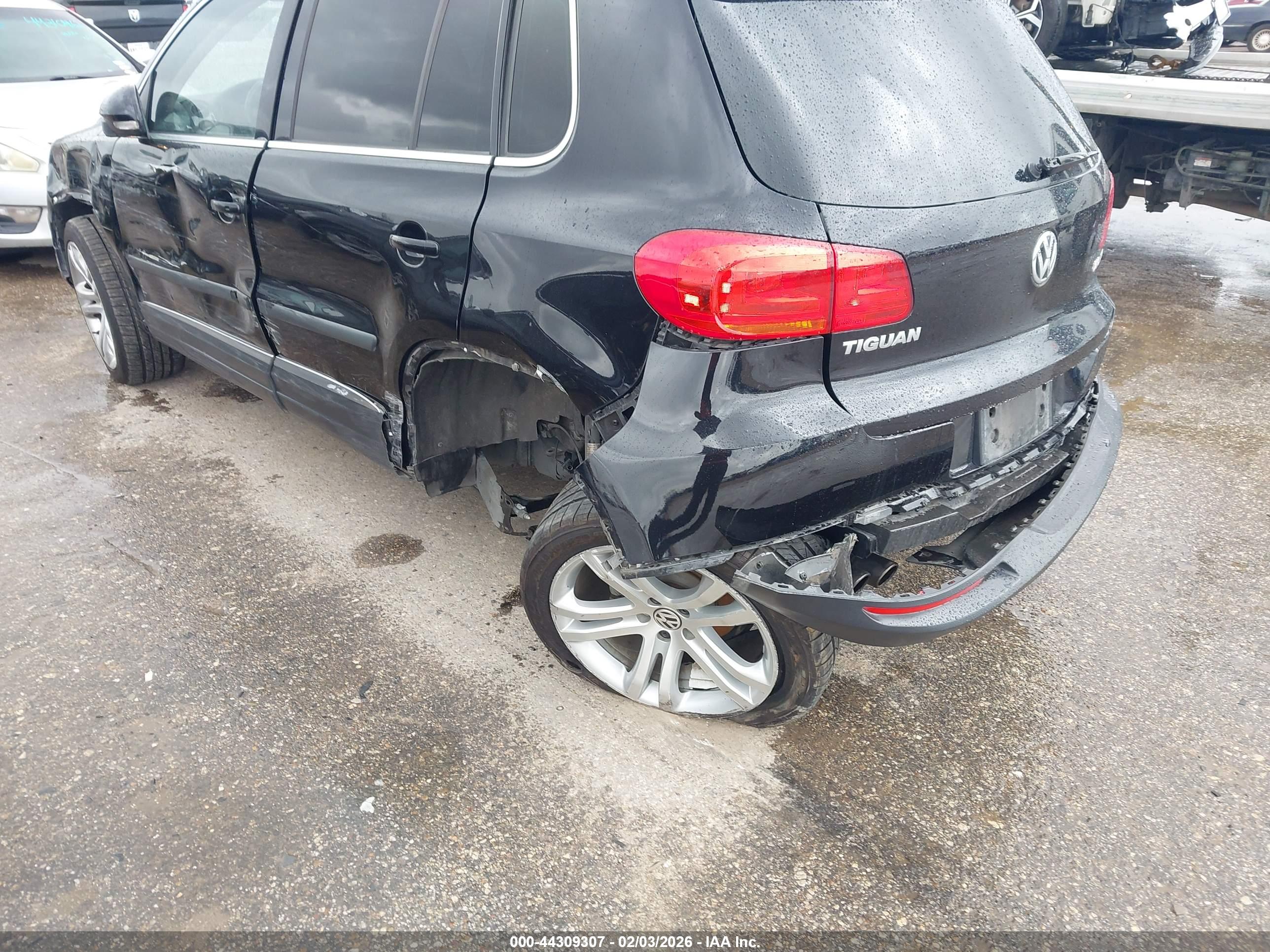 VOLKSWAGEN TIGUAN image 6