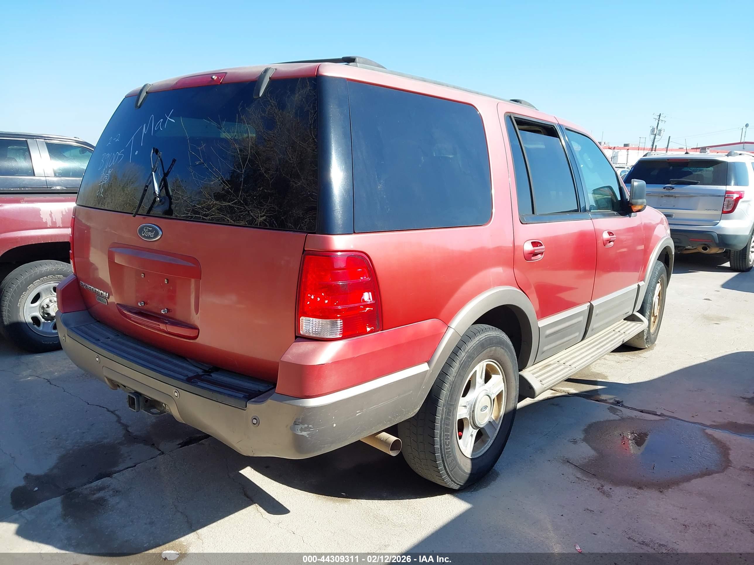 FORD EXPEDITION image 4