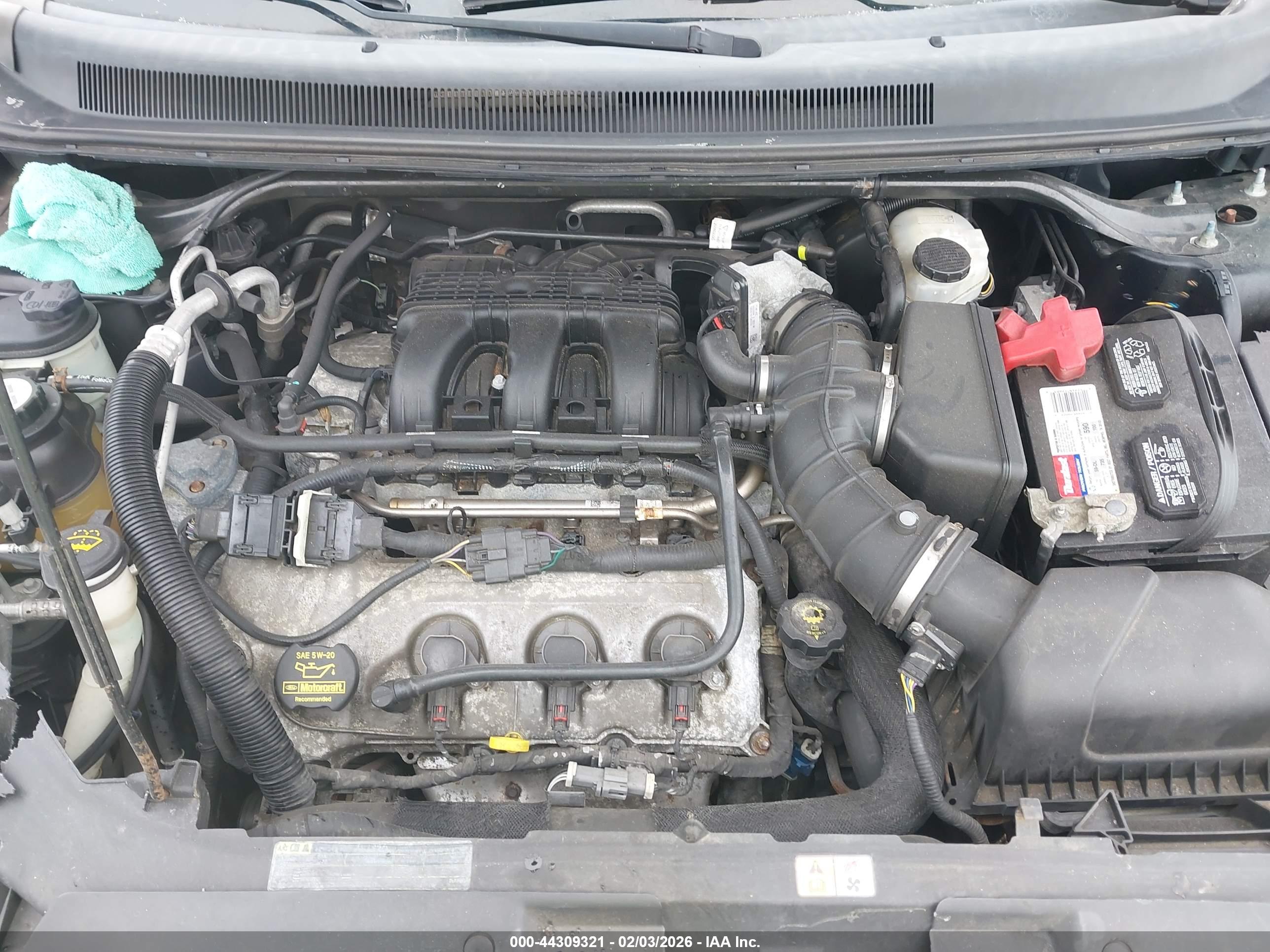 FORD TAURUS image 10