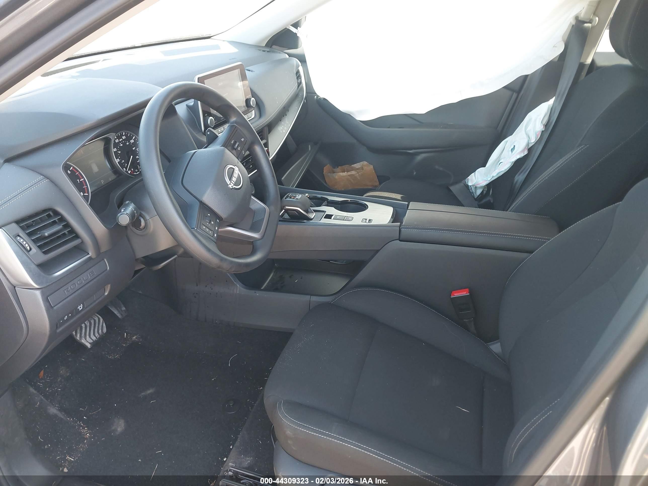 NISSAN ROGUE image 5