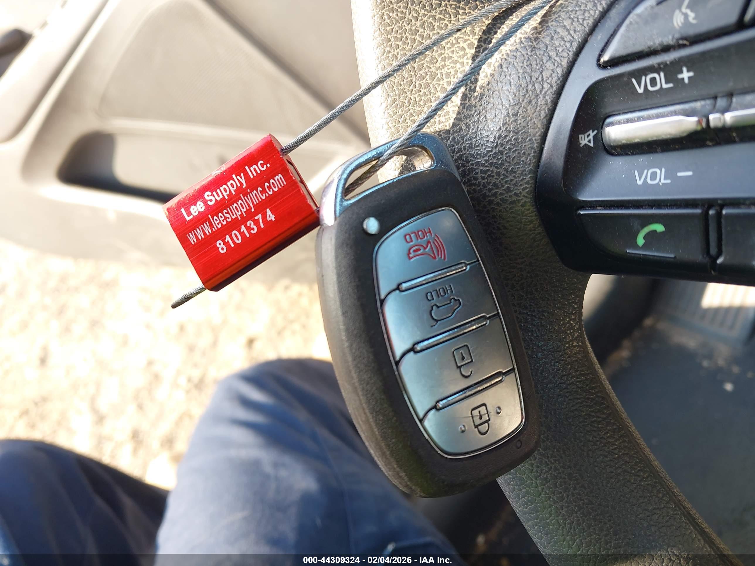 HYUNDAI IONIQ image 11