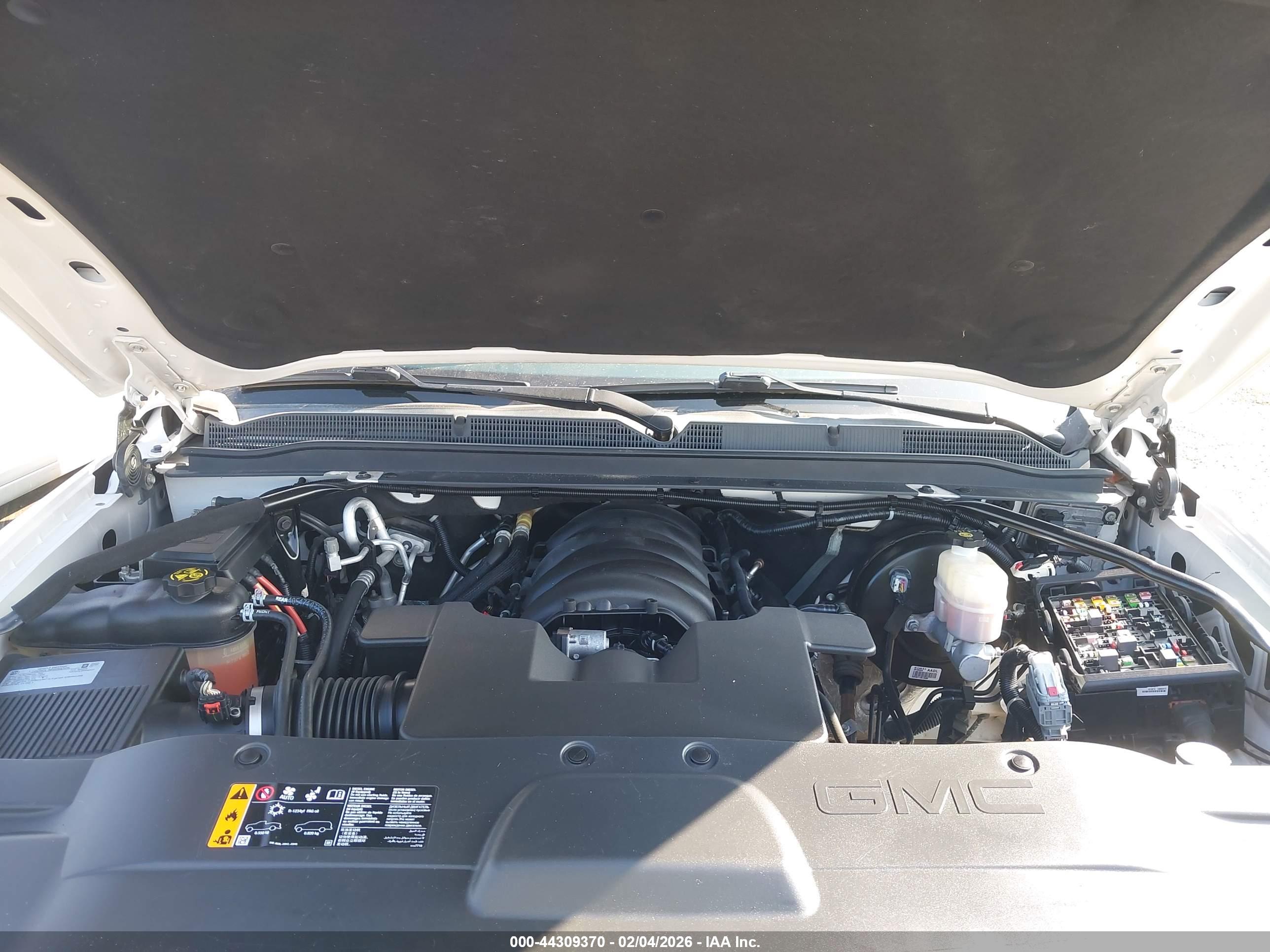GMC YUKON image 10