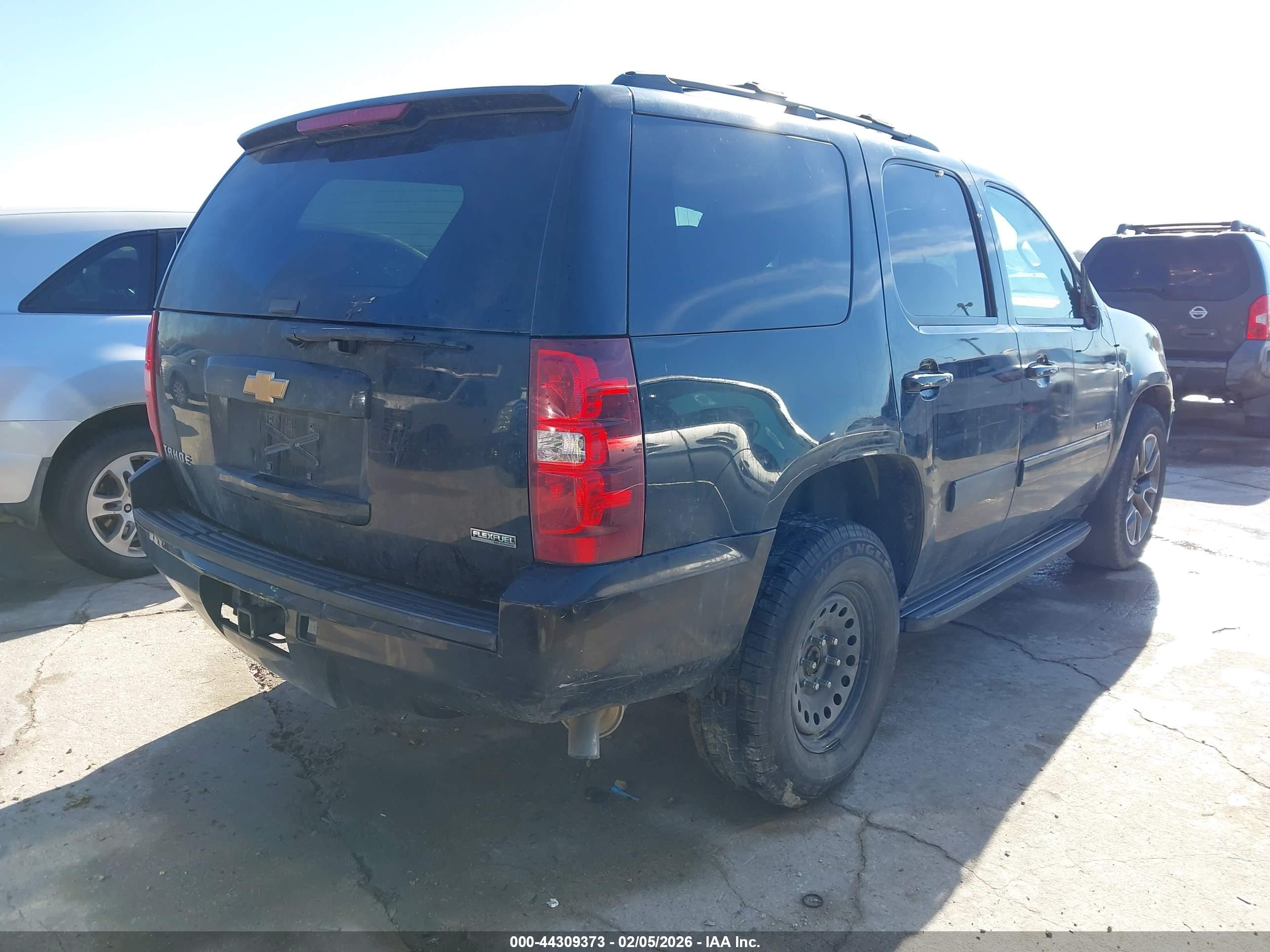 CHEVROLET TAHOE image 4