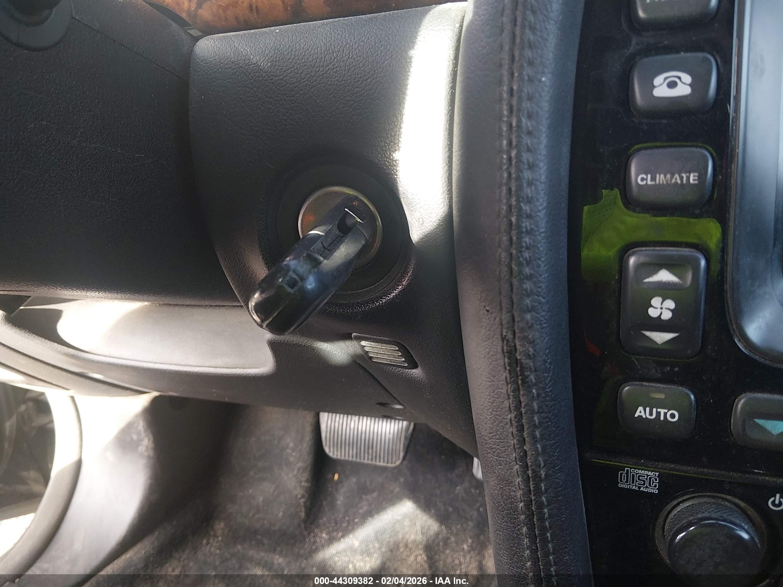 JAGUAR XJ image 11
