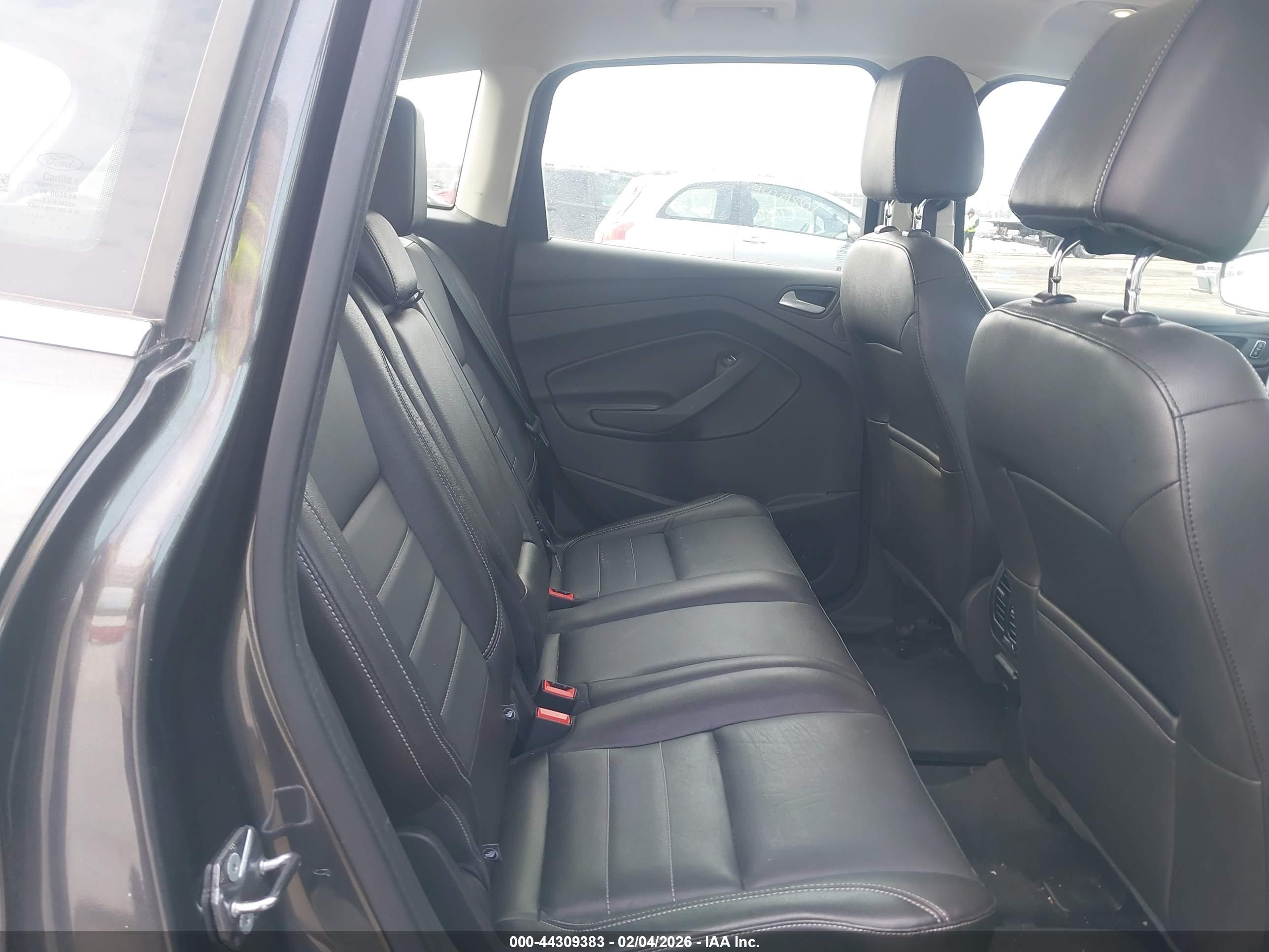 FORD C-MAX image 8