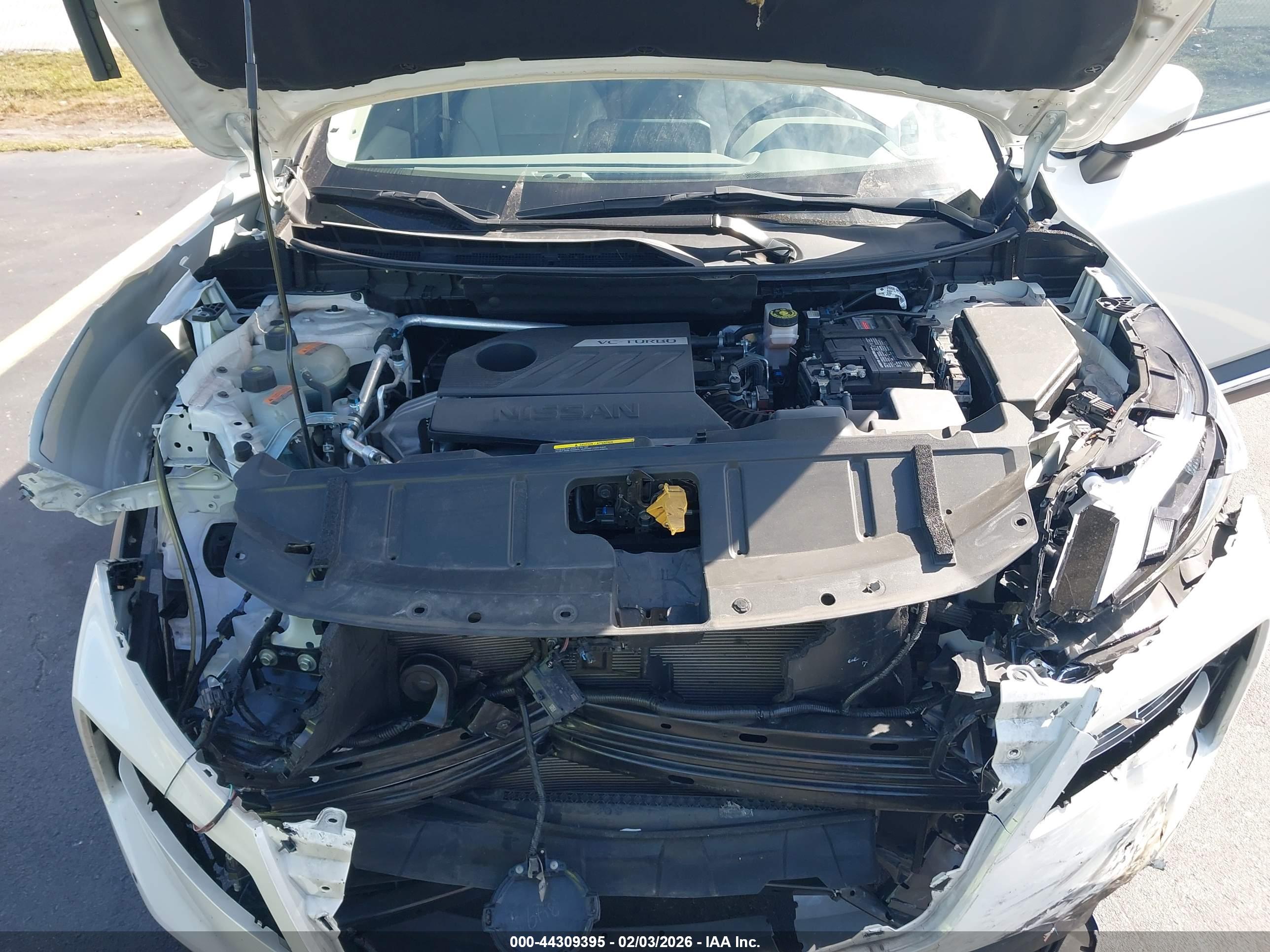 NISSAN ROGUE image 10