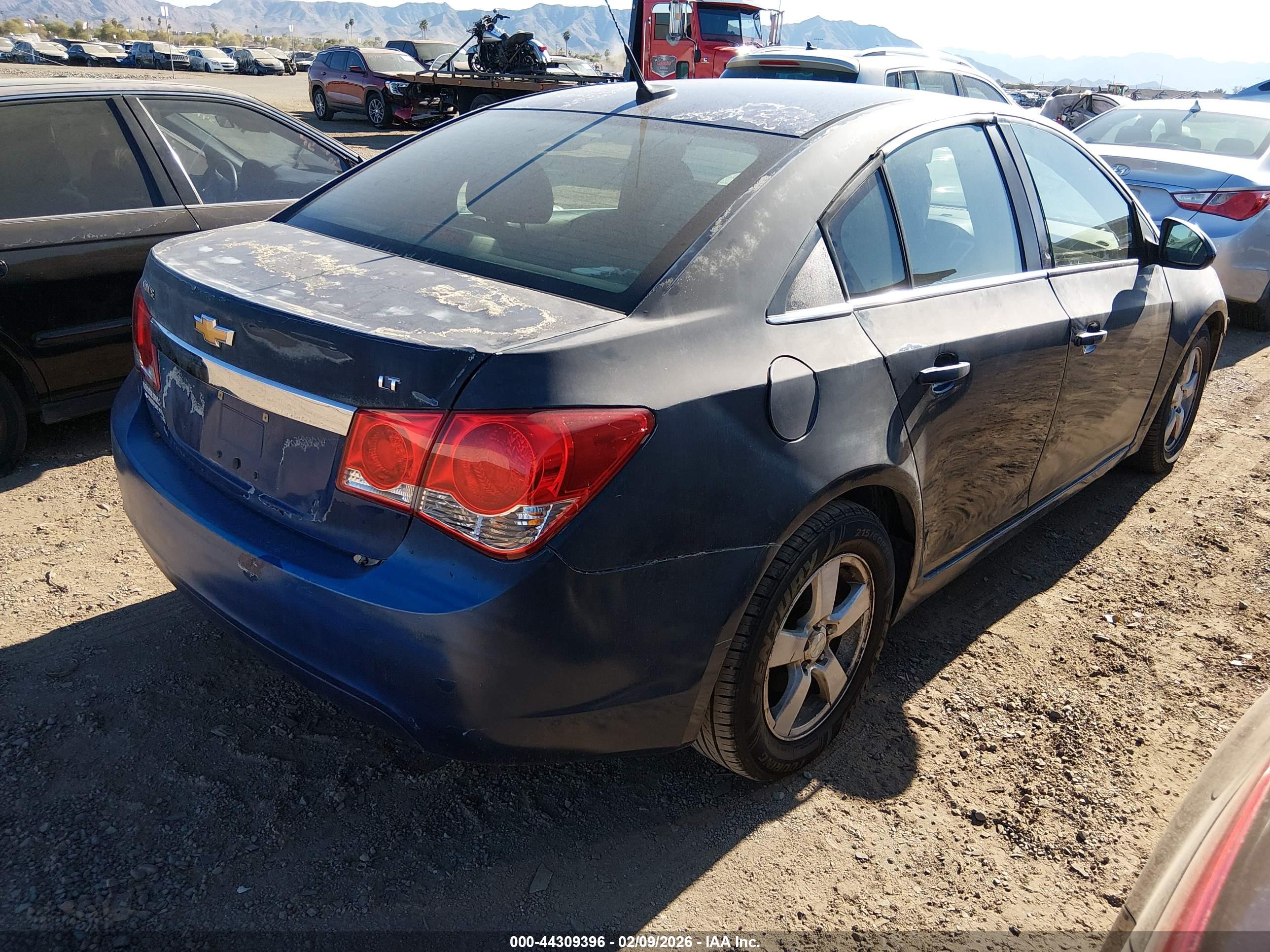 CHEVROLET CRUZE image 4