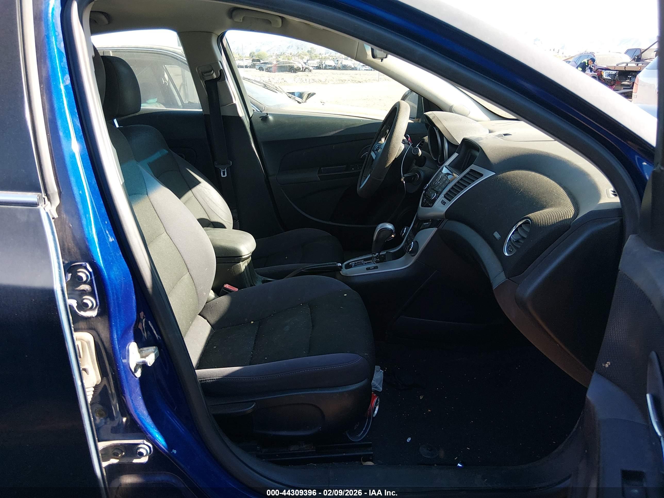 CHEVROLET CRUZE image 5