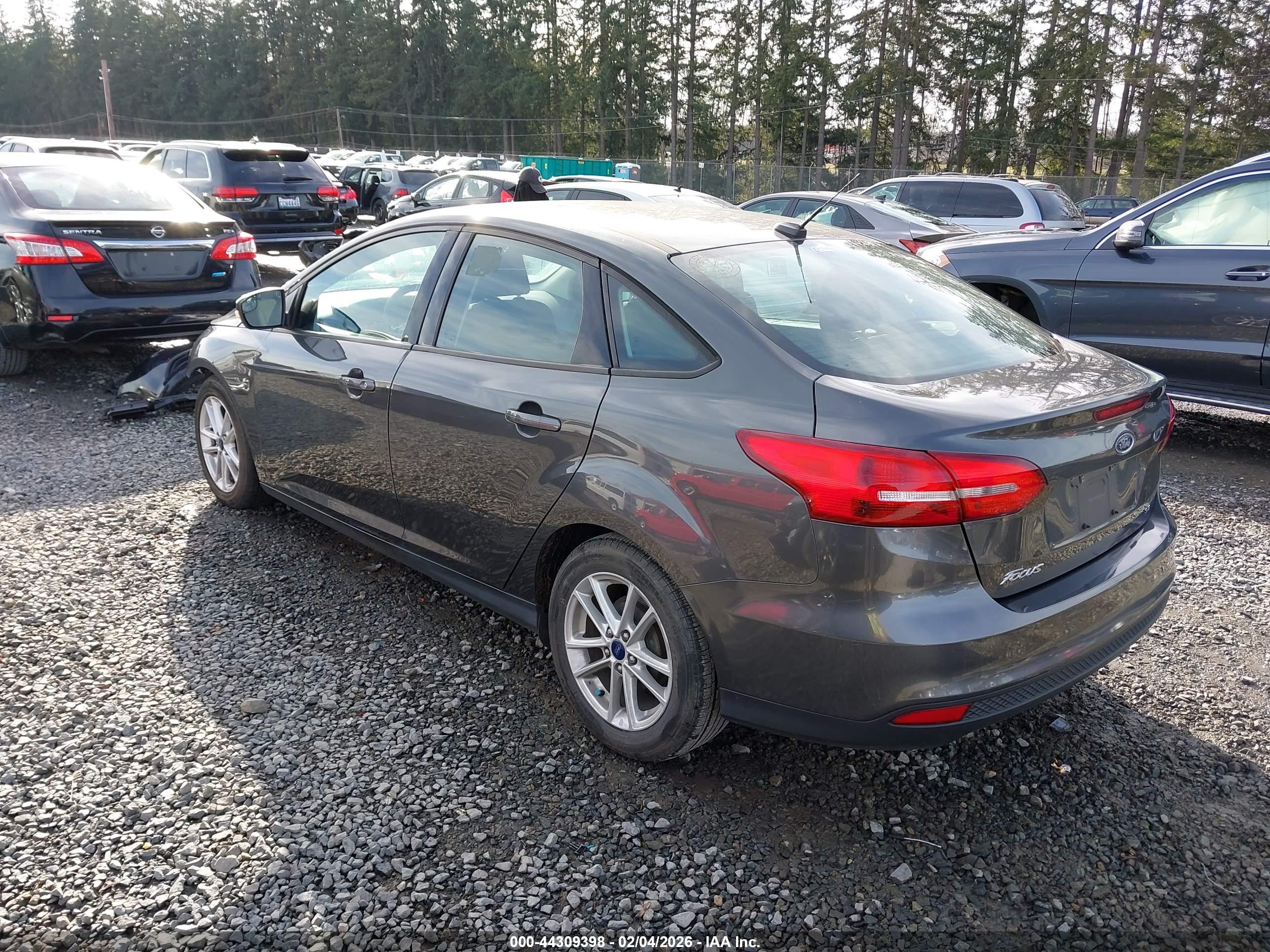 FORD FOCUS image 3