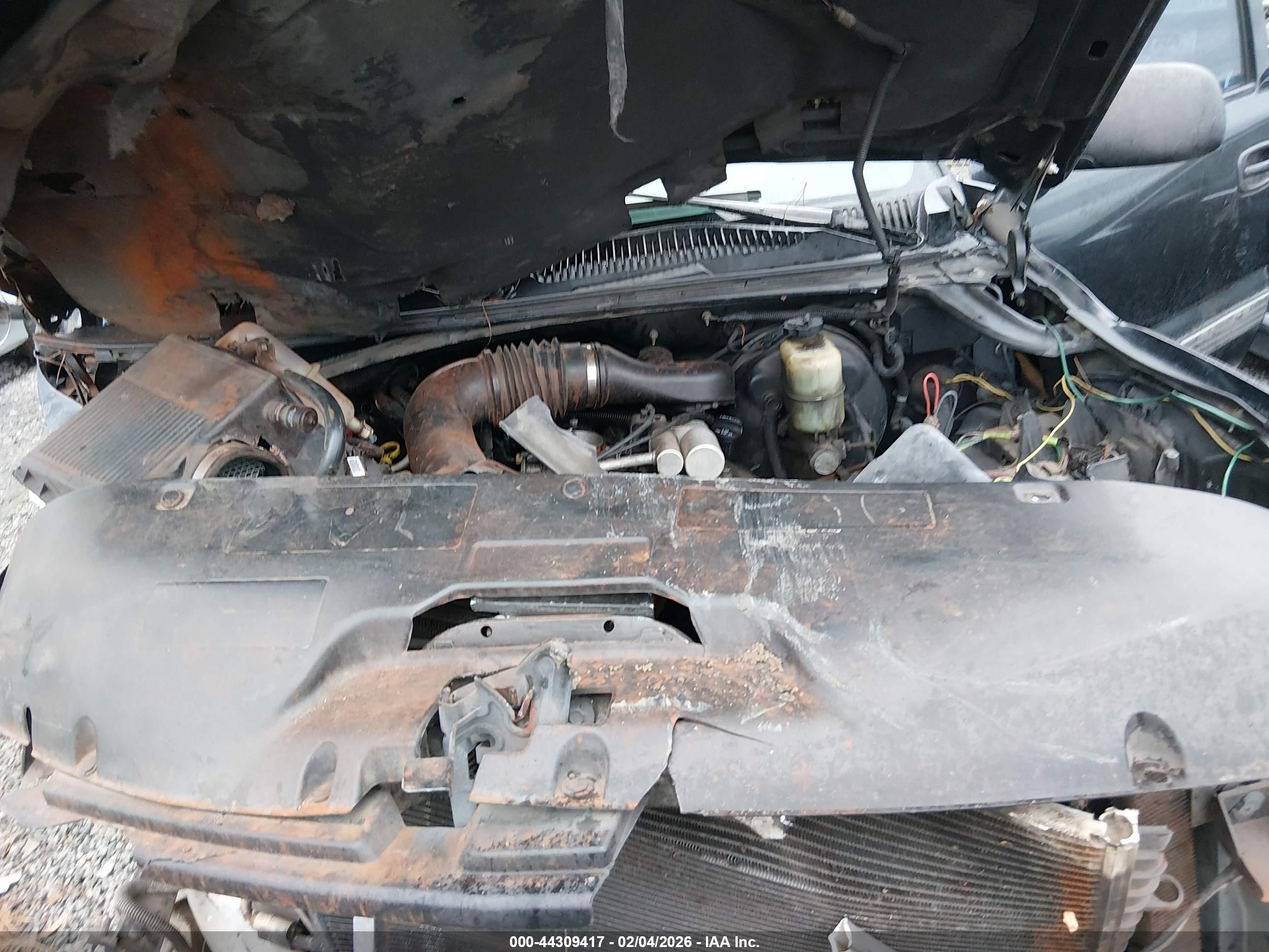 CHEVROLET SILVERADO image 10