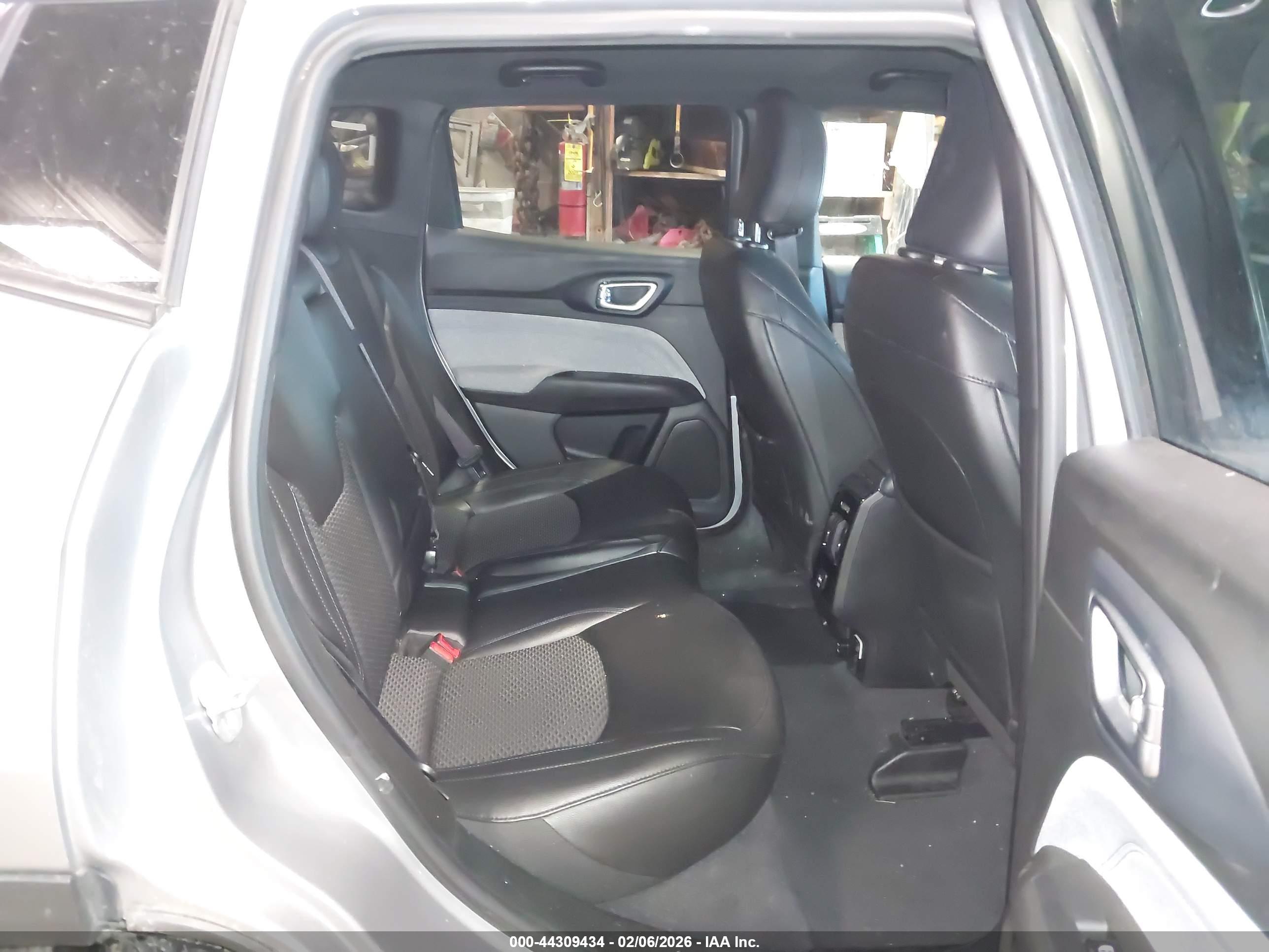 JEEP COMPASS image 8