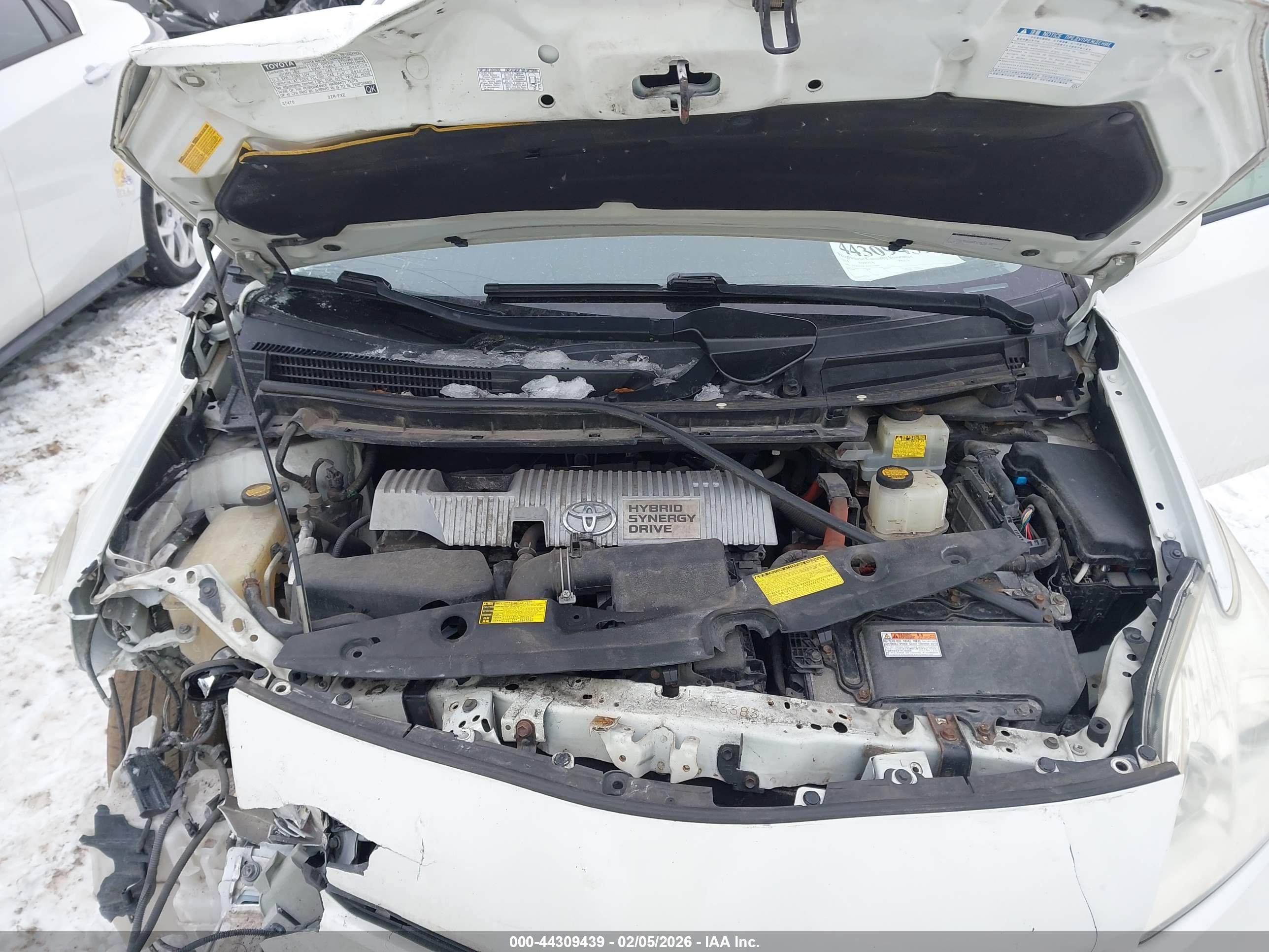 TOYOTA PRIUS image 10