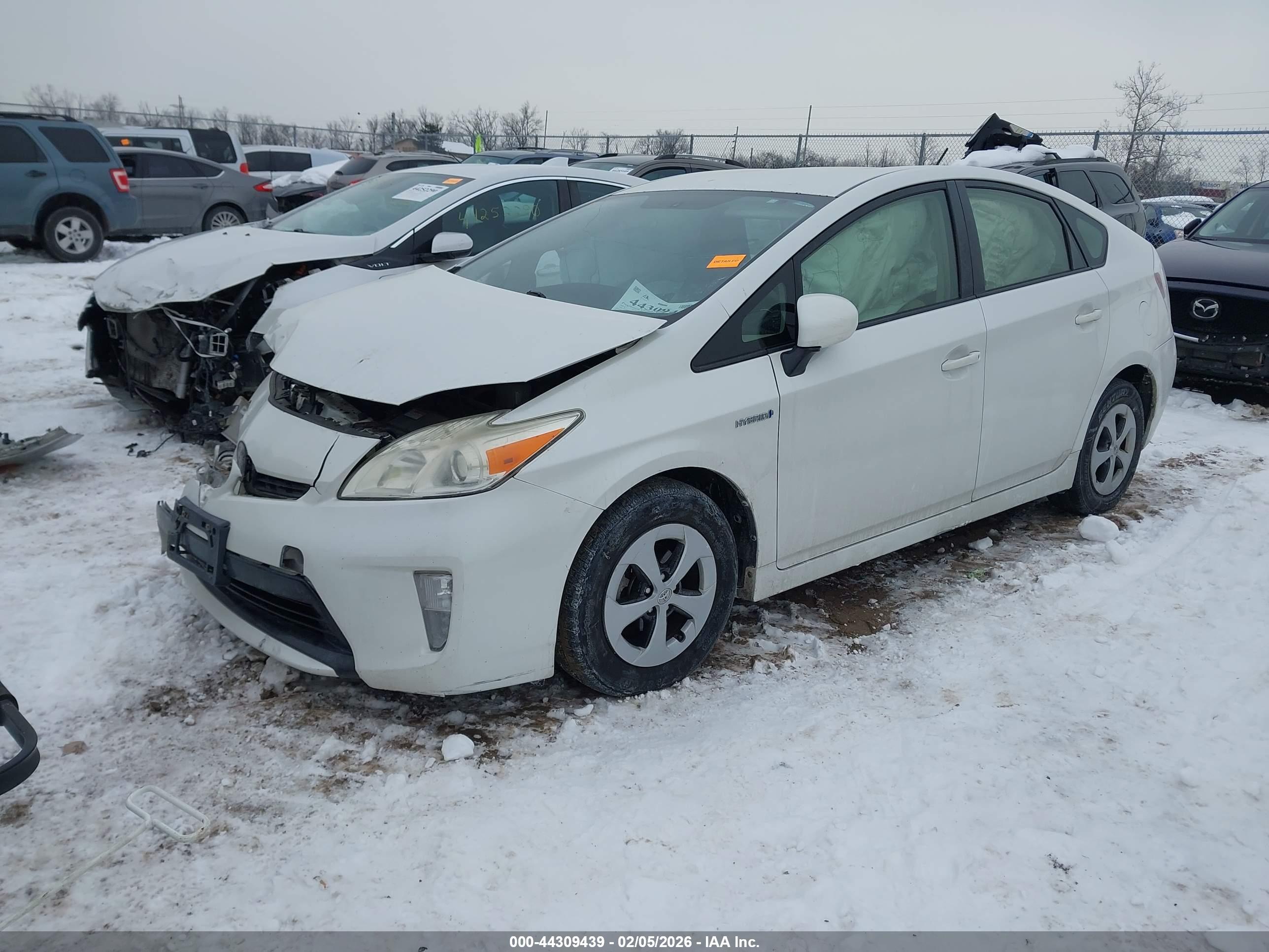 TOYOTA PRIUS image 2