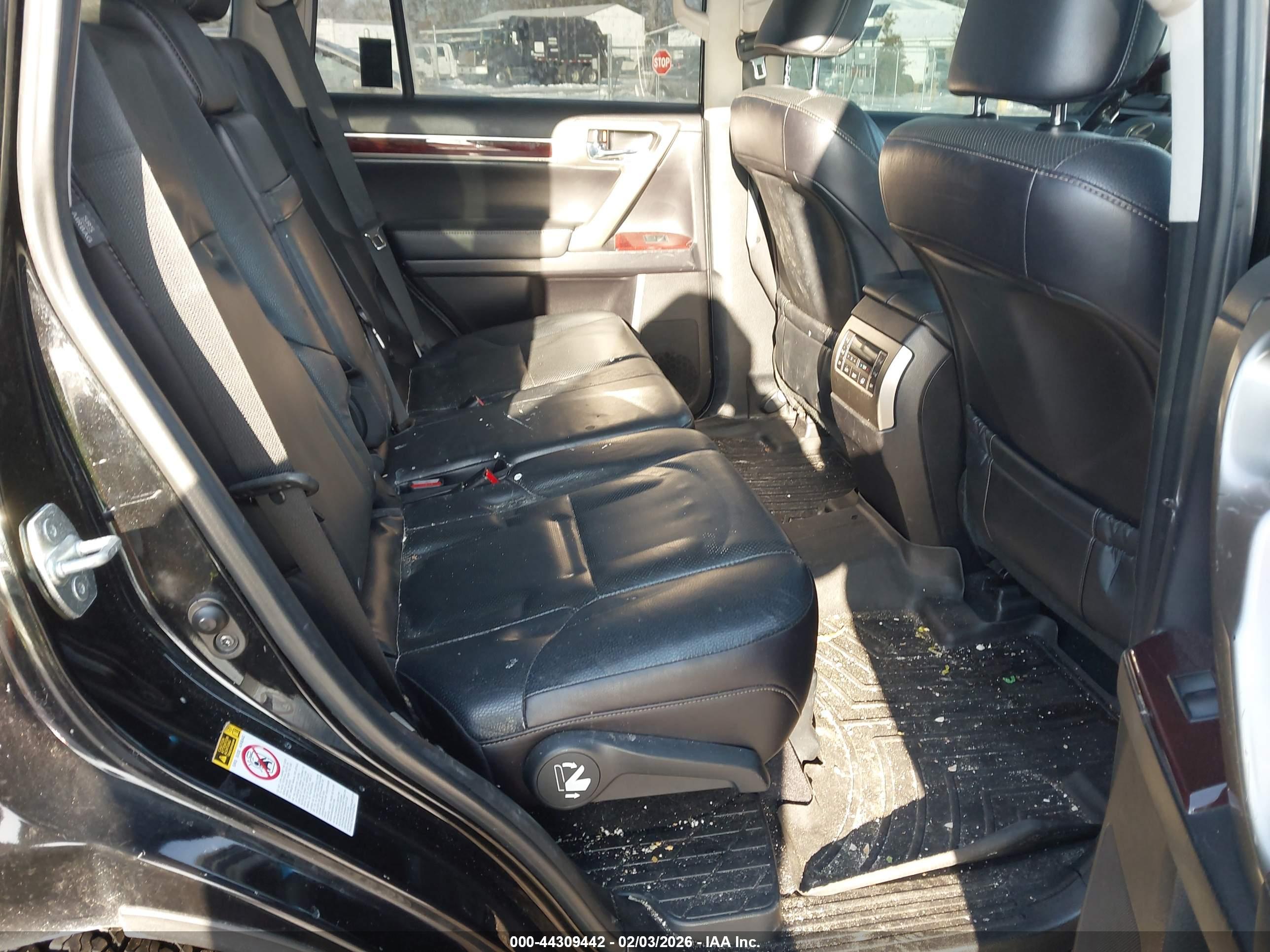 LEXUS GX image 8