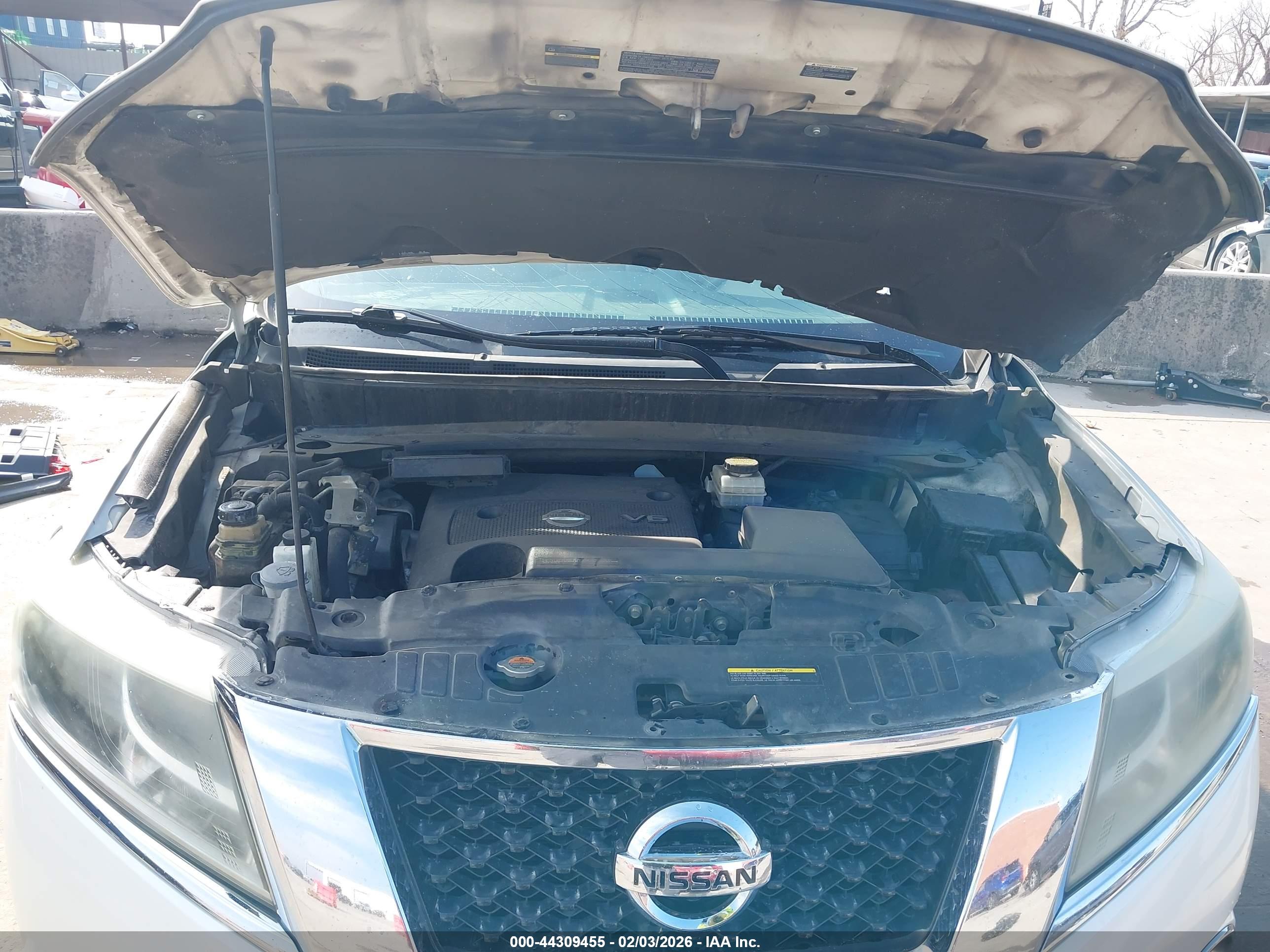 NISSAN PATHFINDER image 10