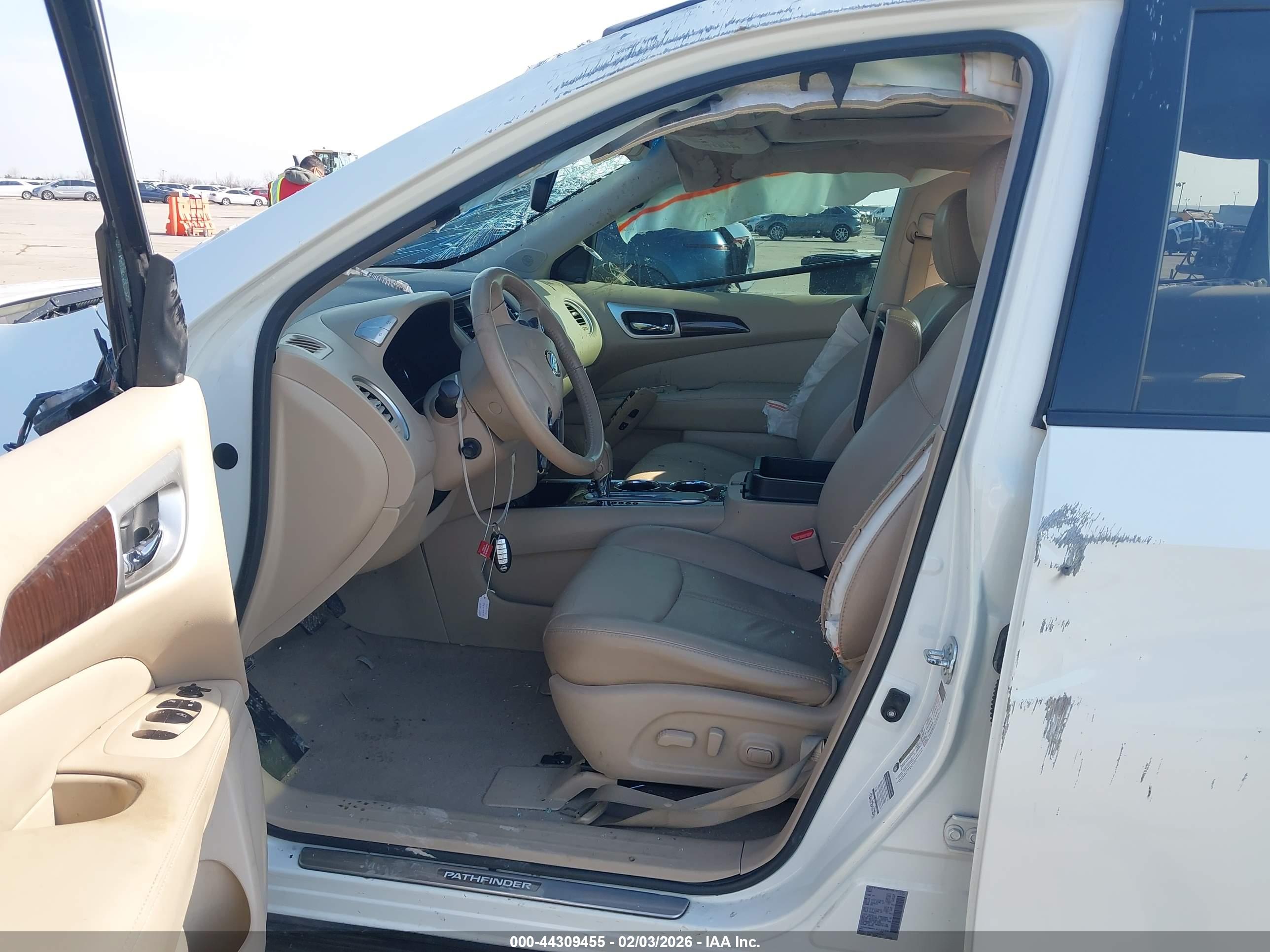 NISSAN PATHFINDER image 5