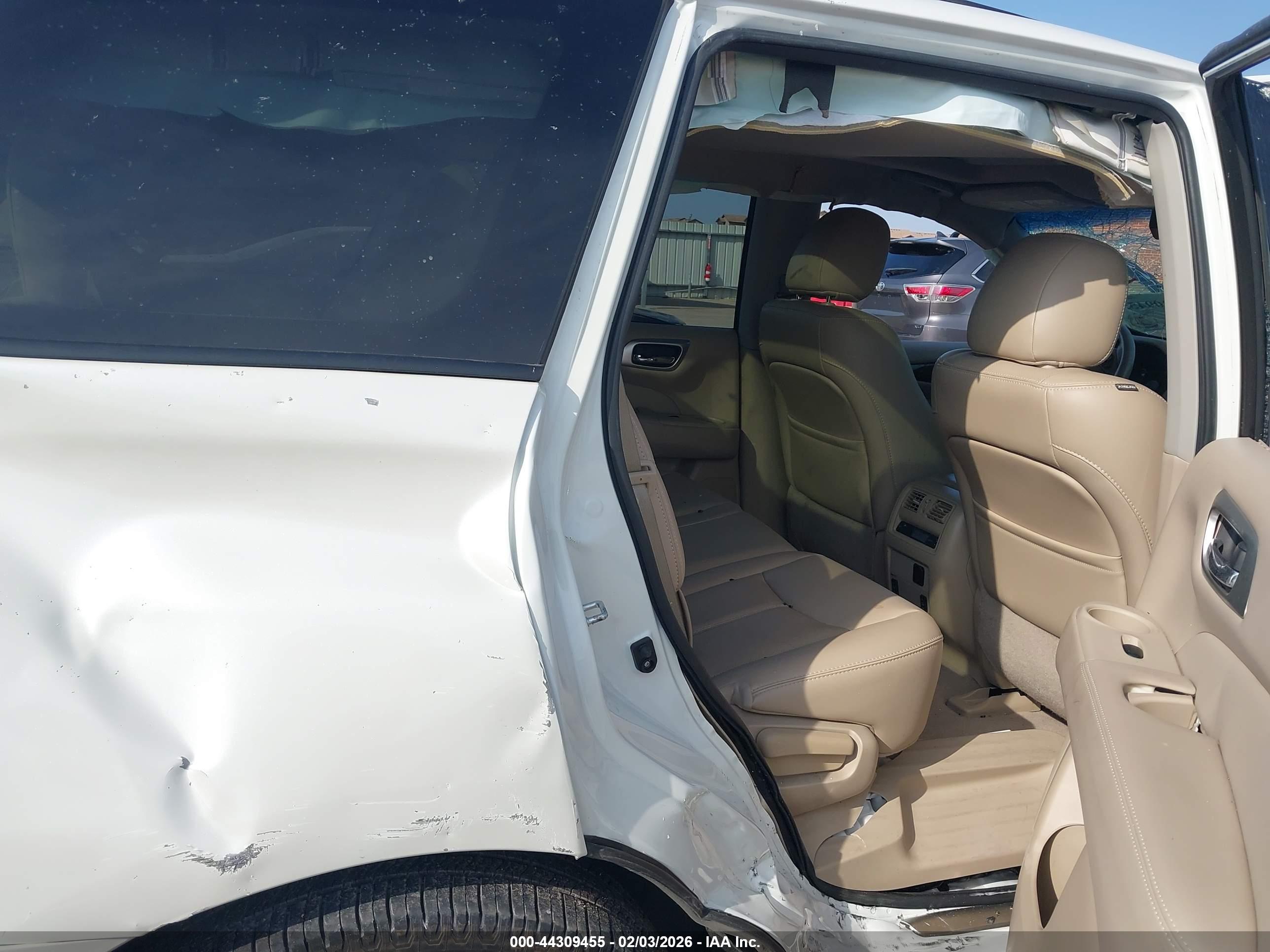 NISSAN PATHFINDER image 8