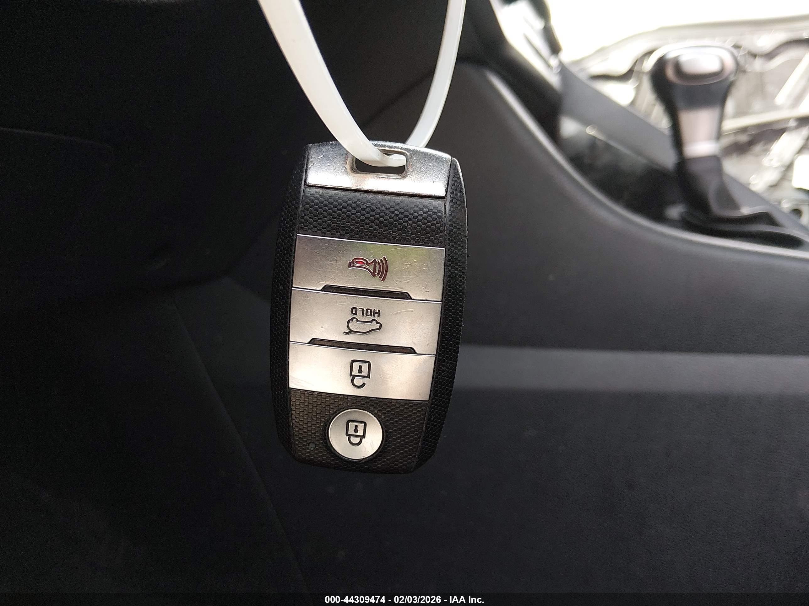 KIA NIRO image 11