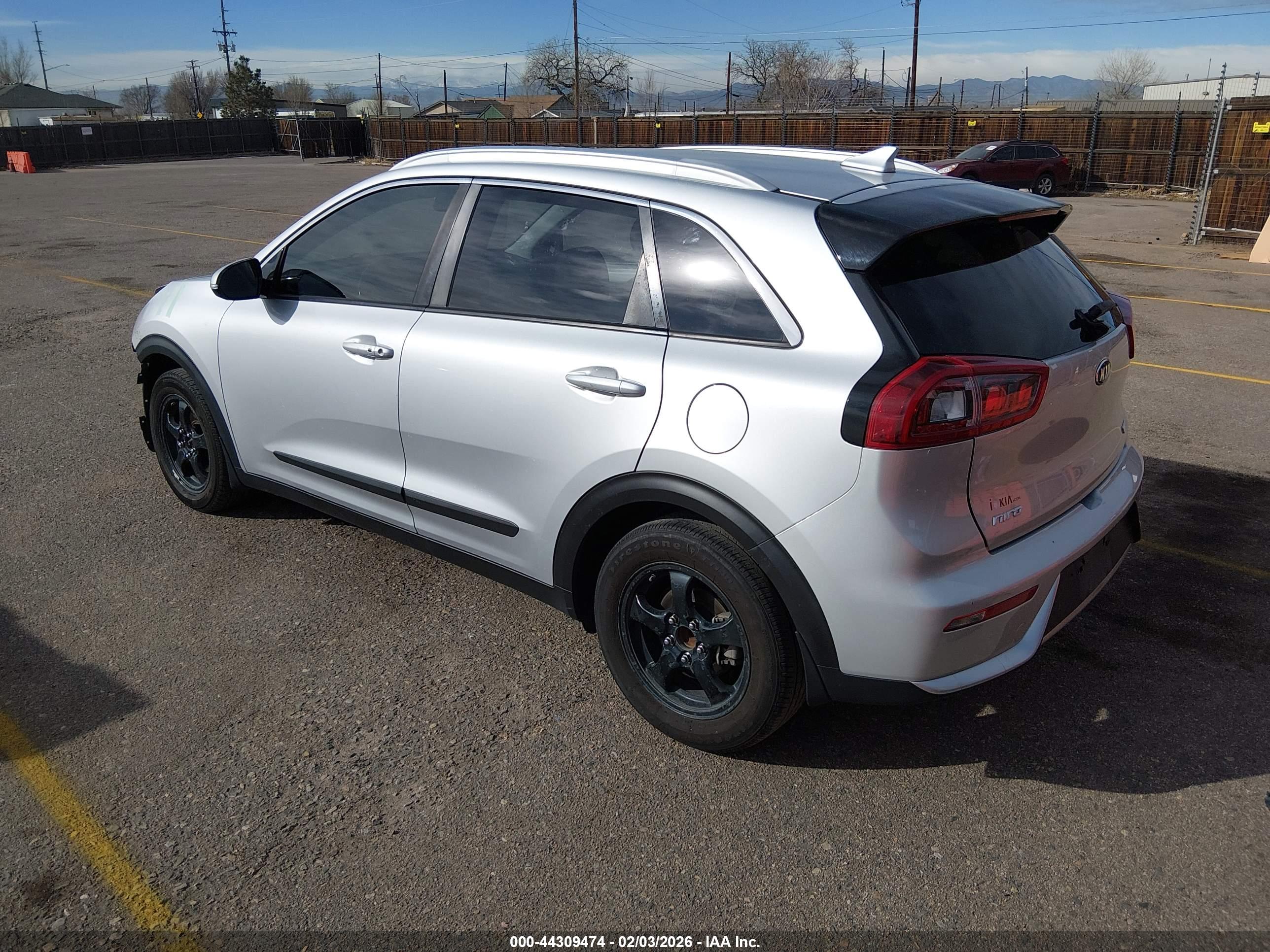 KIA NIRO image 3
