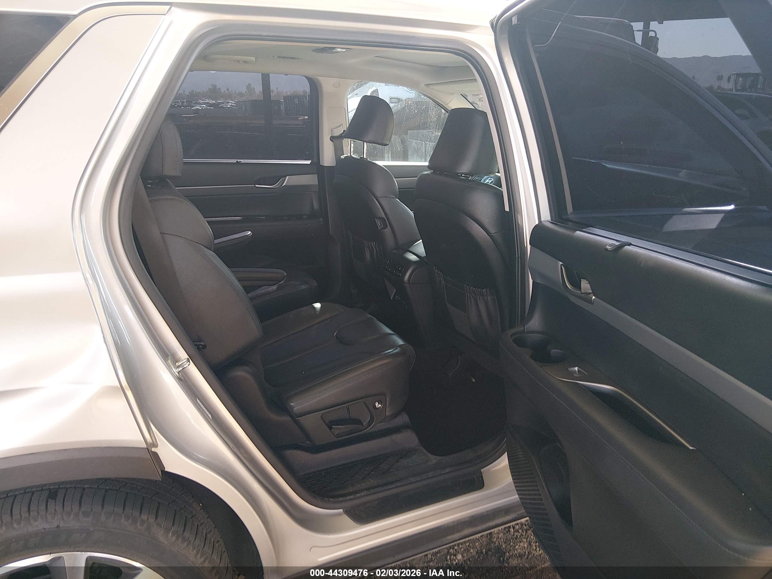 HYUNDAI PALISADE image 8